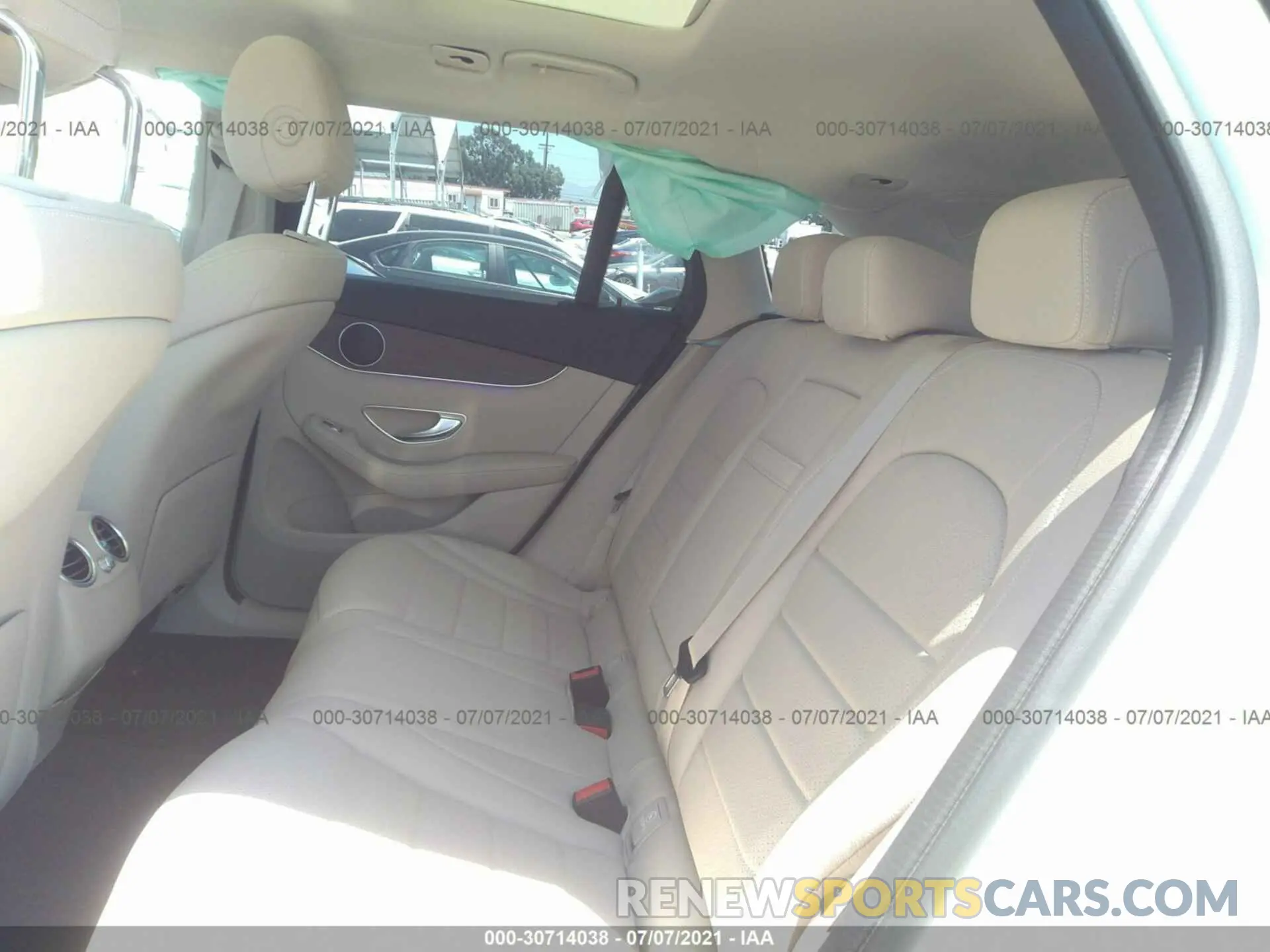 8 fotografías del automóvil dañado W1N0G5DB2LF799830 MERCEDES-BENZ GLC 2020