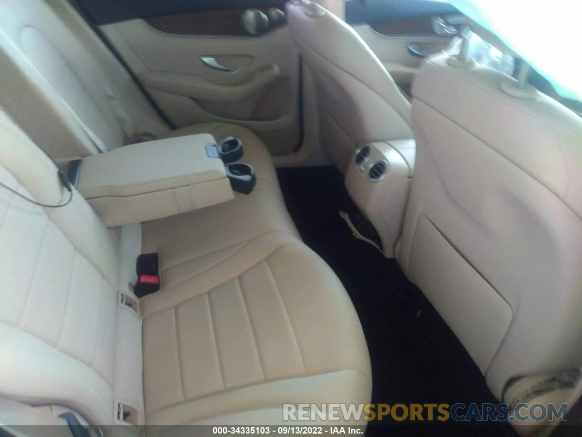 8 fotografías del automóvil dañado W1N0G8DB2LF833914 MERCEDES-BENZ GLC 2020