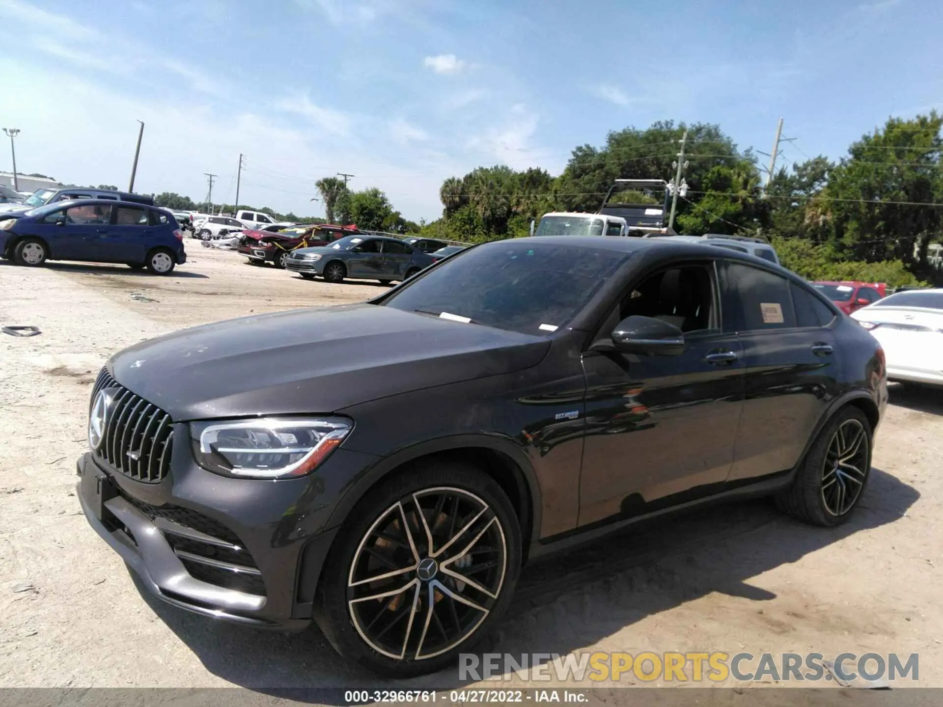 2 fotografías del automóvil dañado W1N0J6EB4LF758069 MERCEDES-BENZ GLC 2020
