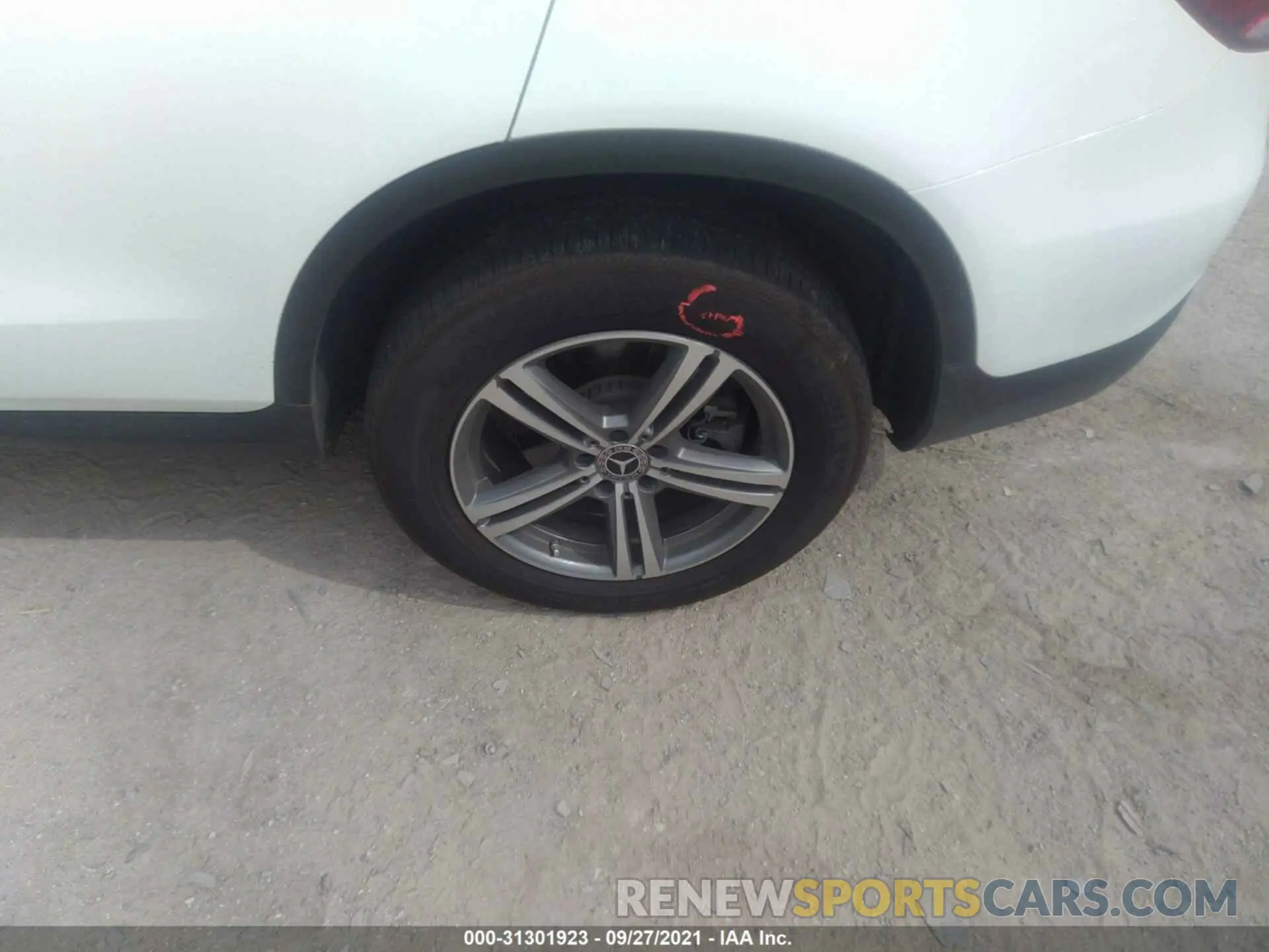13 fotografías del automóvil dañado WDC0G8DB5LF694993 MERCEDES-BENZ GLC 2020