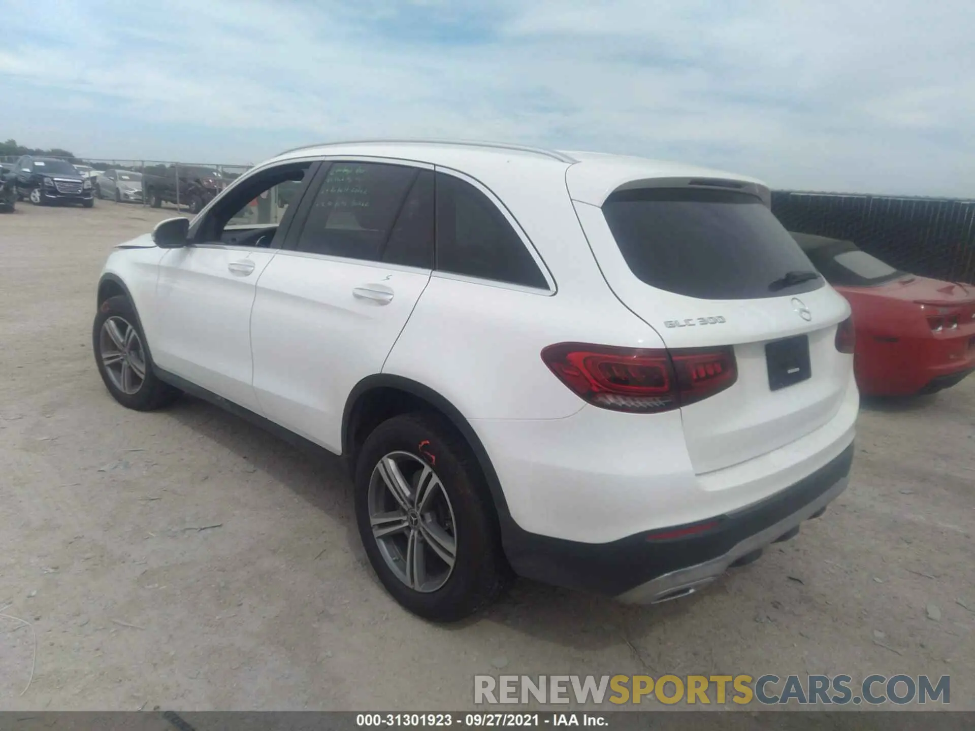 3 fotografías del automóvil dañado WDC0G8DB5LF694993 MERCEDES-BENZ GLC 2020