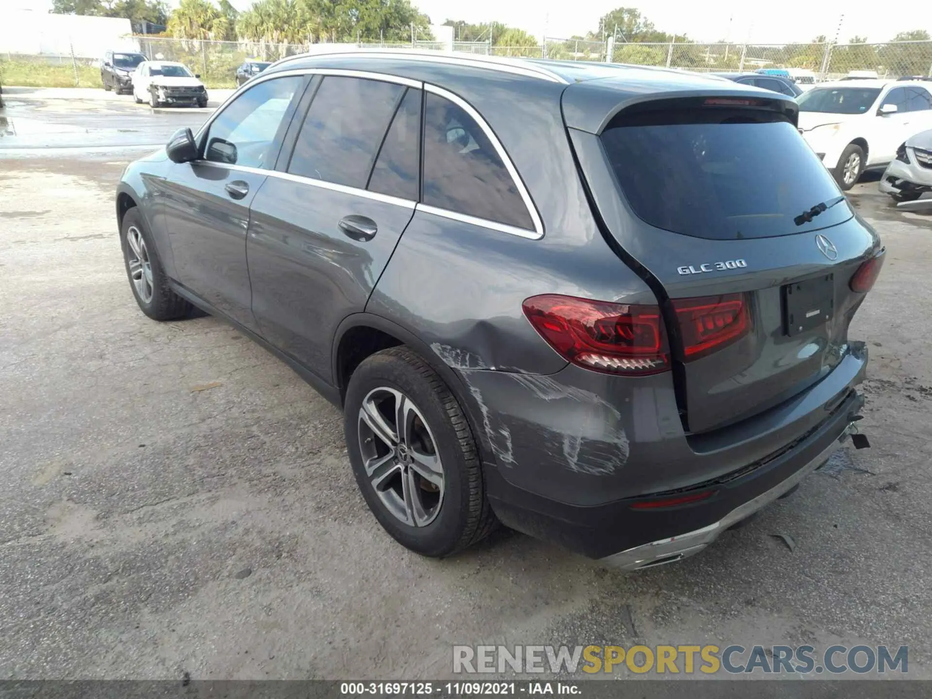 3 fotografías del automóvil dañado WDC0G8DBXLF702764 MERCEDES-BENZ GLC 2020