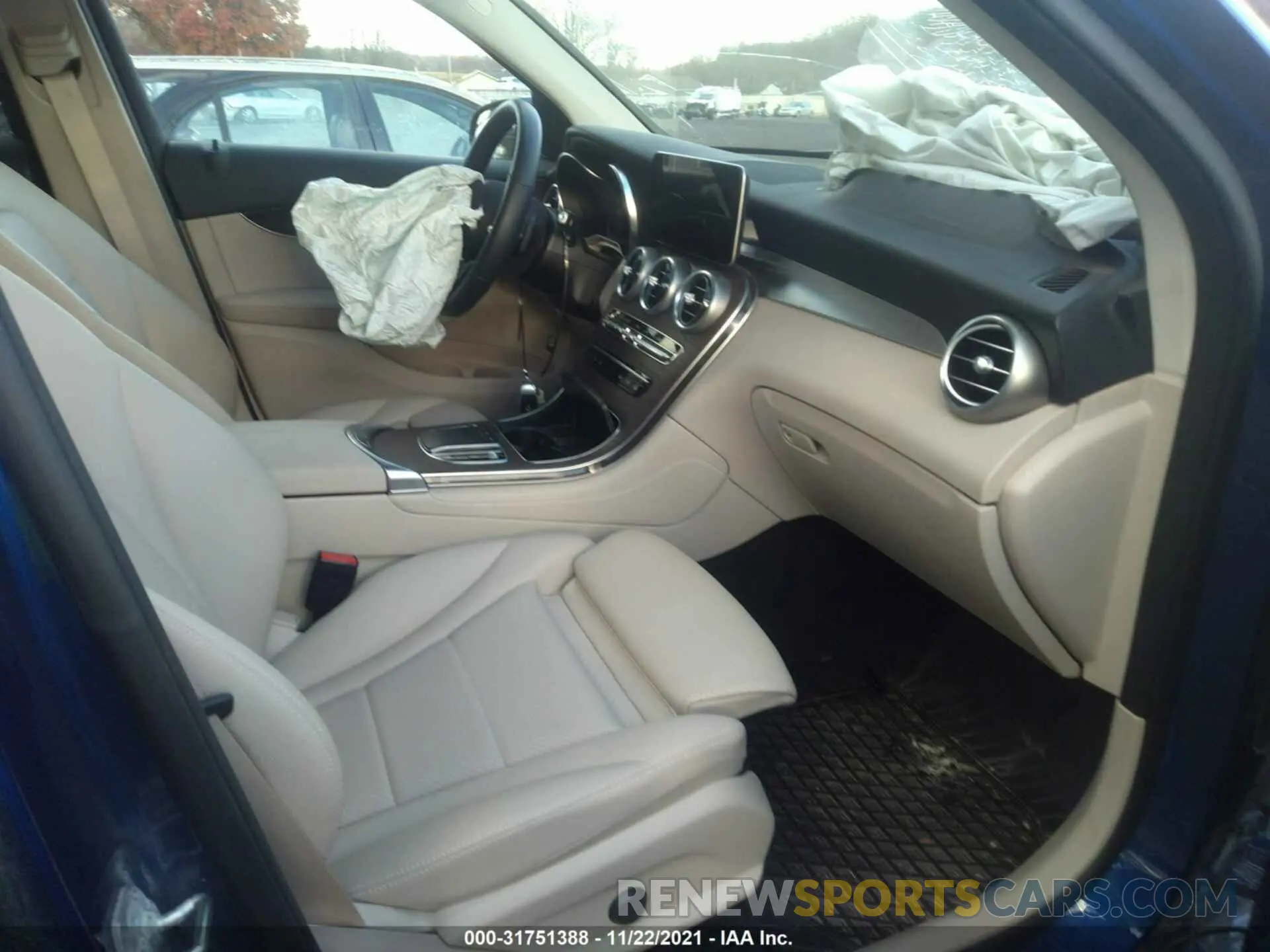 5 fotografías del automóvil dañado WDC0G8EB0LF748568 MERCEDES-BENZ GLC 2020