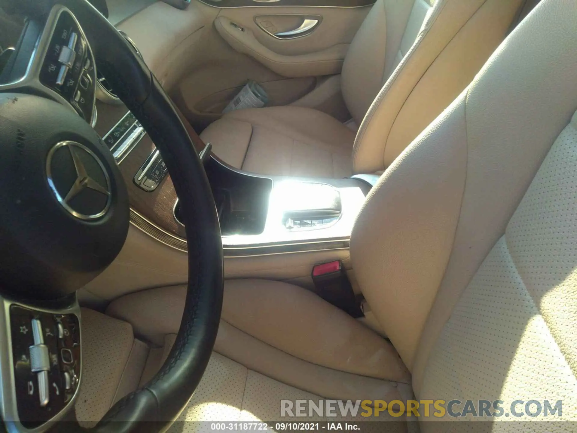 5 fotografías del automóvil dañado WDC0G8EB2LF723963 MERCEDES-BENZ GLC 2020