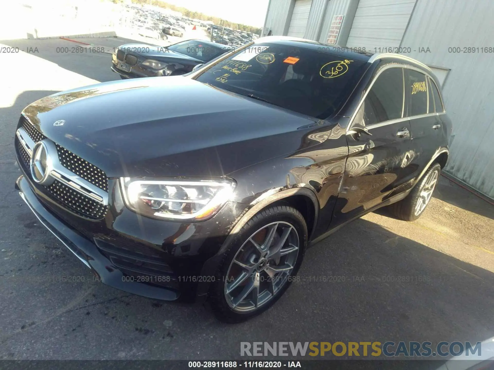 2 fotografías del automóvil dañado WDC0G8EB5LF736061 MERCEDES-BENZ GLC 2020
