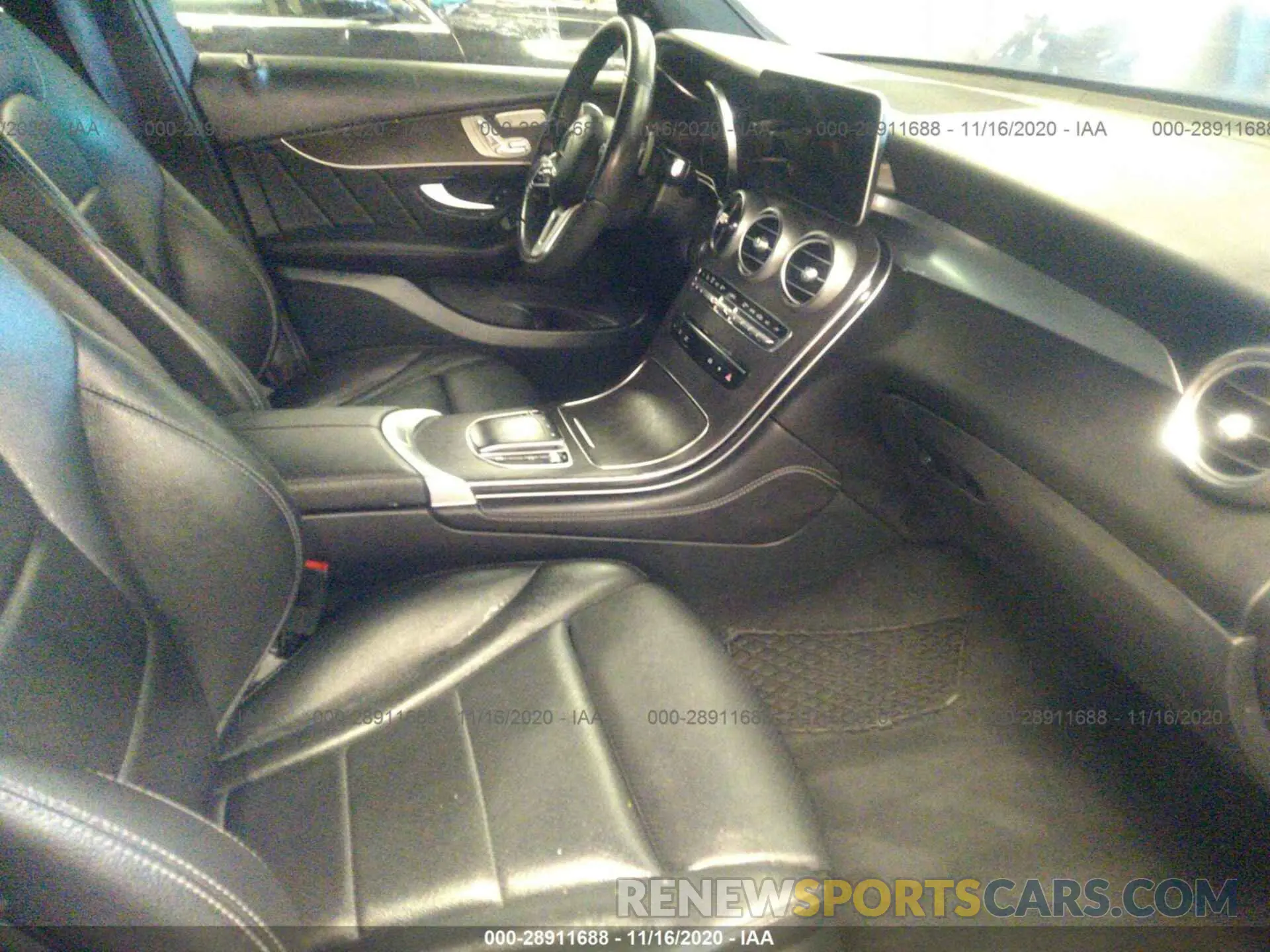 5 fotografías del automóvil dañado WDC0G8EB5LF736061 MERCEDES-BENZ GLC 2020
