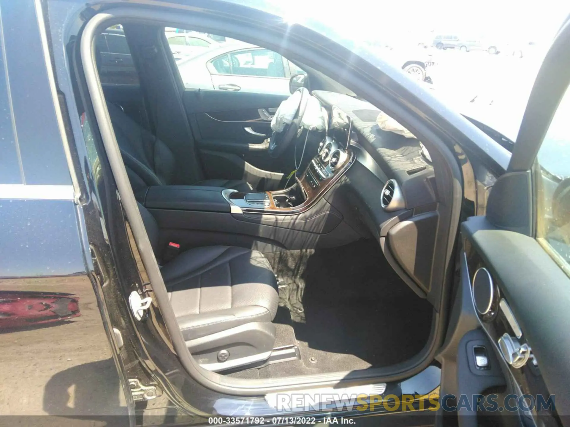 5 fotografías del automóvil dañado W1N0G8DB4MV279900 MERCEDES-BENZ GLC 2021