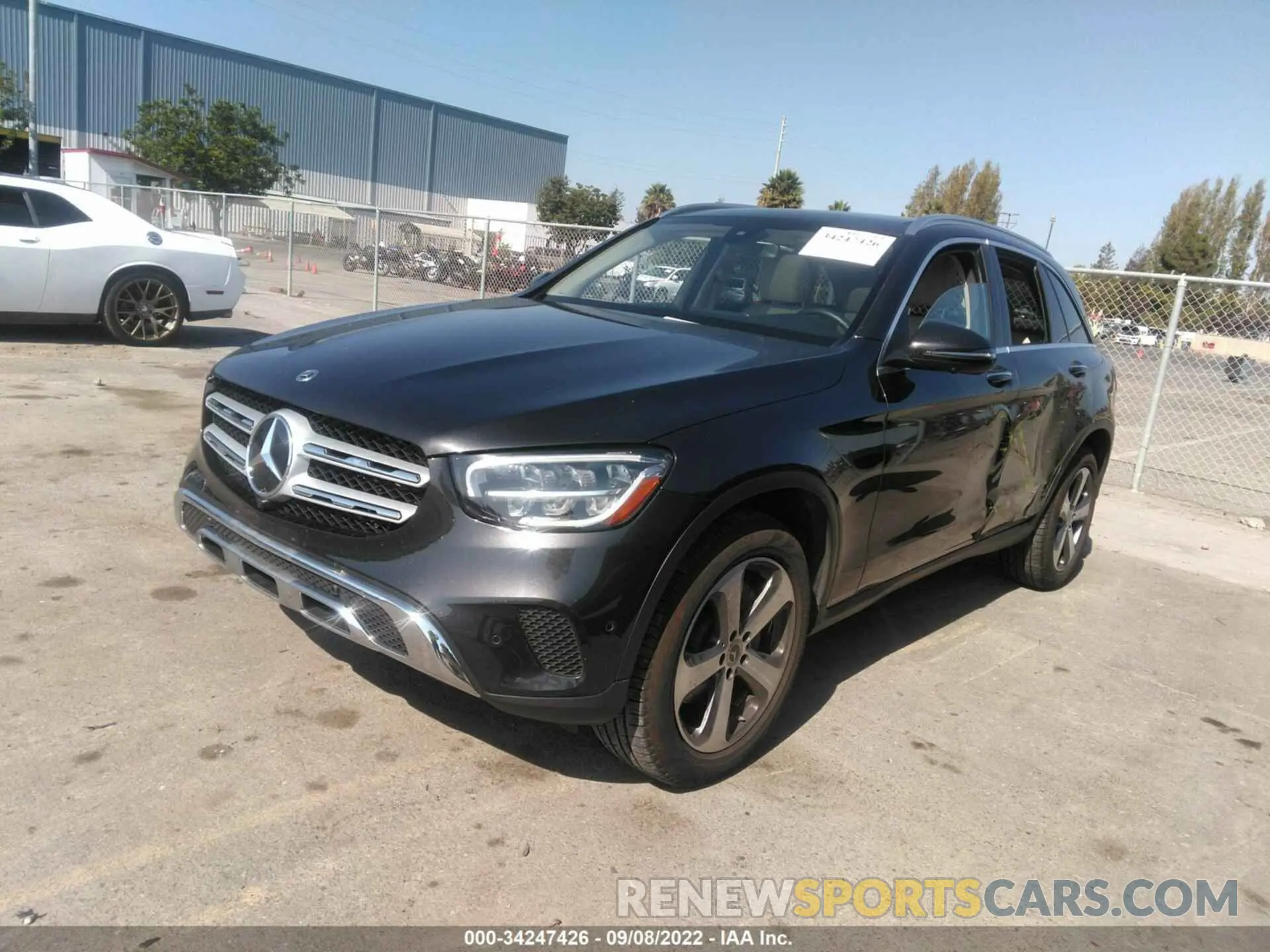 2 fotografías del automóvil dañado W1N0G8EB7MF899469 MERCEDES-BENZ GLC 2021