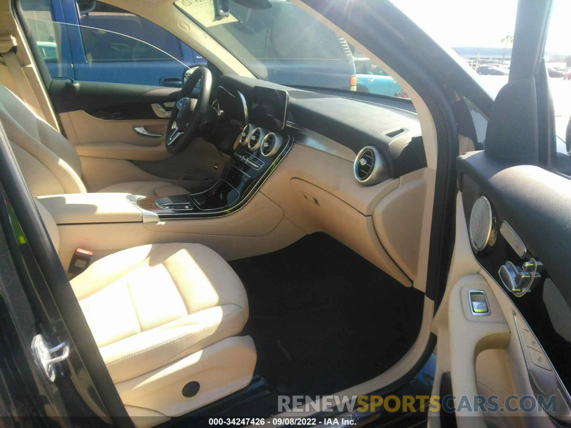 5 fotografías del automóvil dañado W1N0G8EB7MF899469 MERCEDES-BENZ GLC 2021