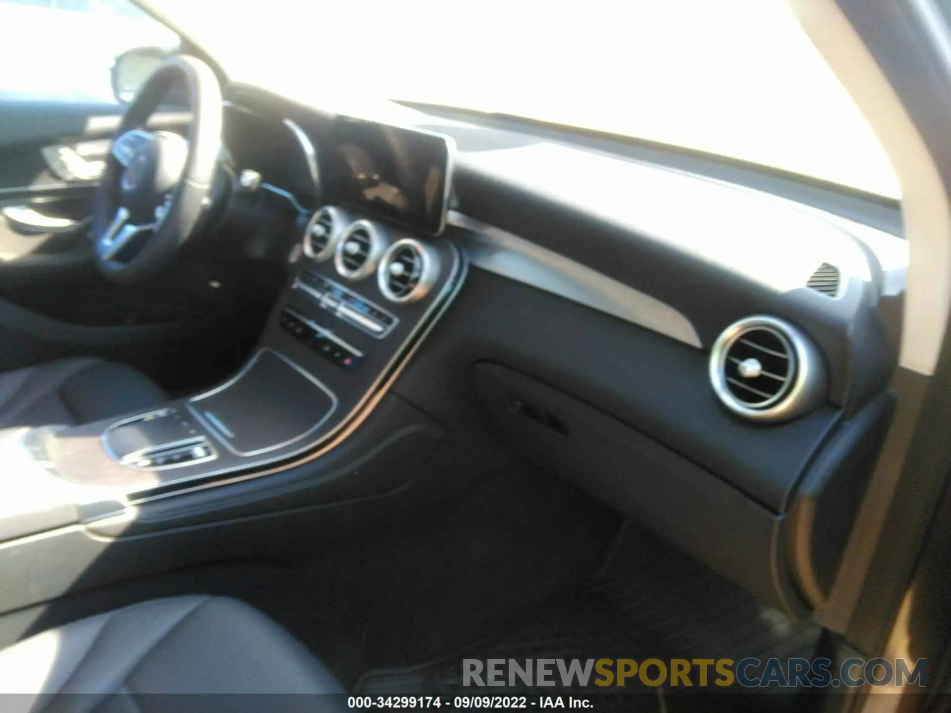 5 fotografías del automóvil dañado W1N0G8EB8MF907403 MERCEDES-BENZ GLC 2021