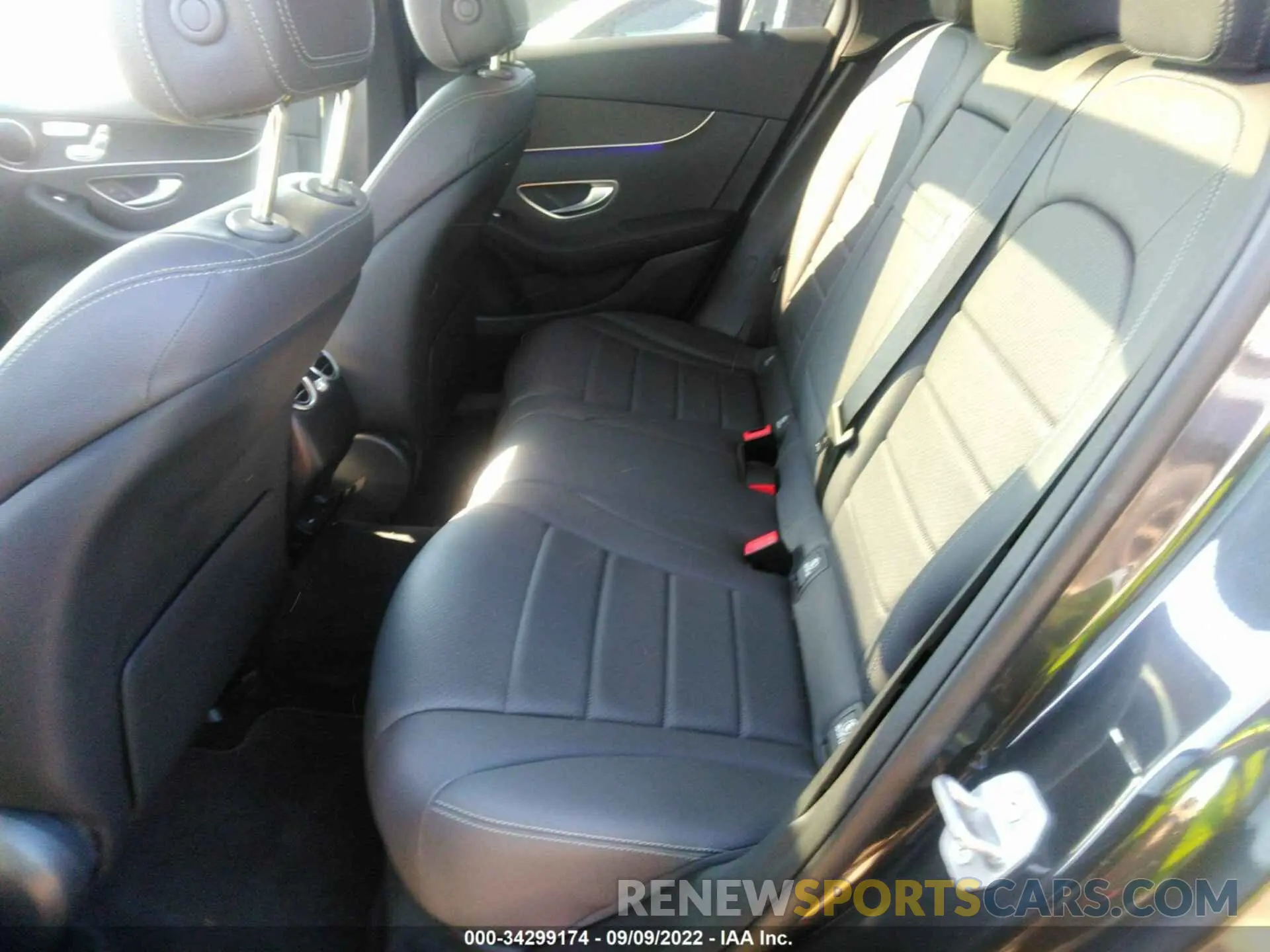 8 fotografías del automóvil dañado W1N0G8EB8MF907403 MERCEDES-BENZ GLC 2021
