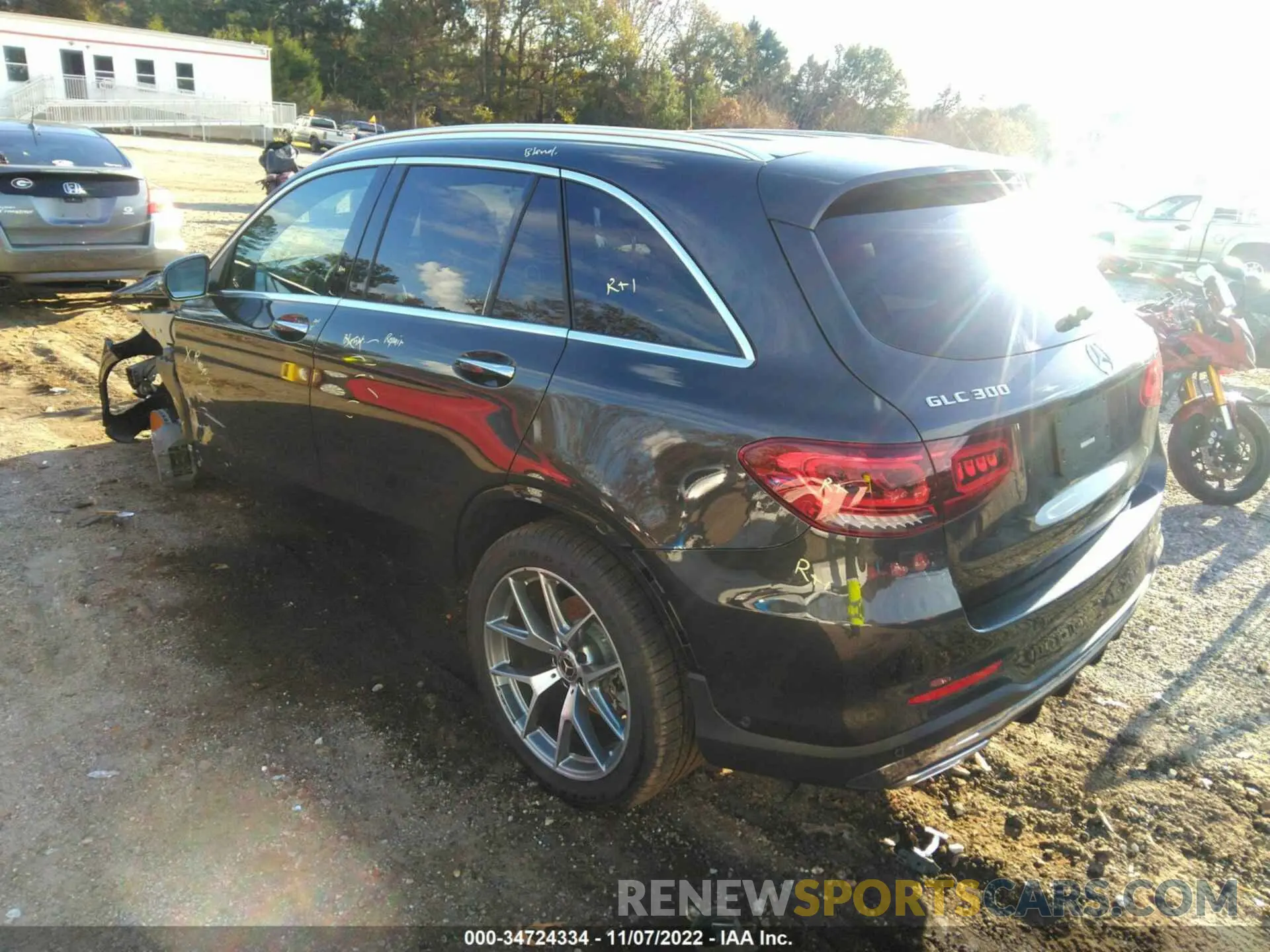 3 fotografías del automóvil dañado W1N0G8DB7NV389888 MERCEDES-BENZ GLC 2022