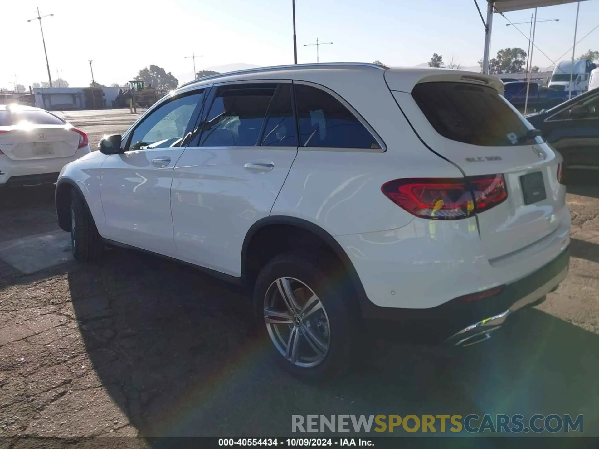 3 fotografías del automóvil dañado W1N0G8DB8NV378639 MERCEDES-BENZ GLC 2022