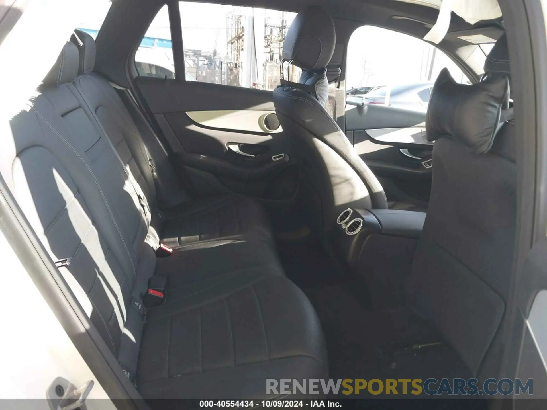 8 fotografías del automóvil dañado W1N0G8DB8NV378639 MERCEDES-BENZ GLC 2022