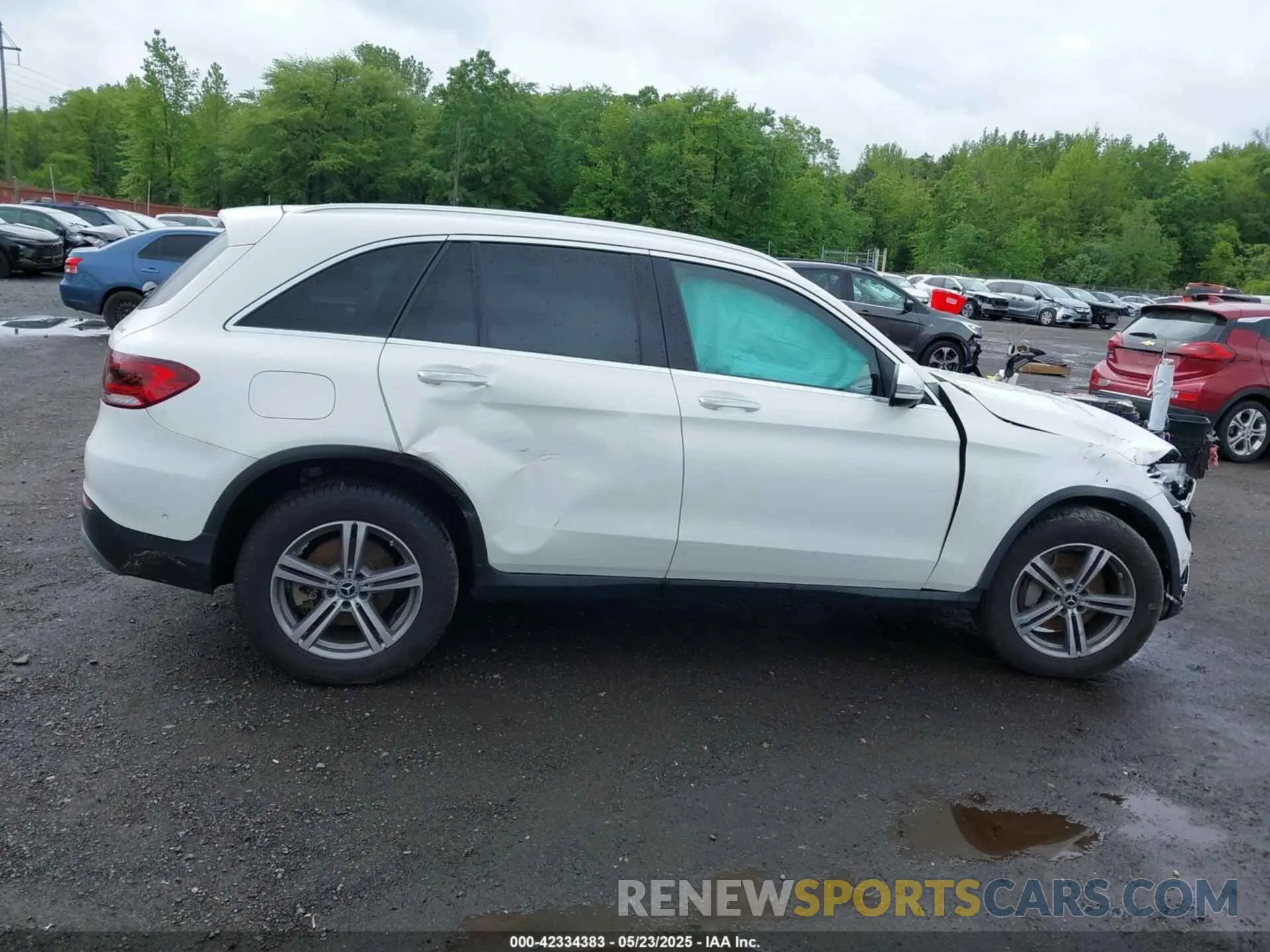 13 fotografías del automóvil dañado W1N0G8EB4NV342798 MERCEDES-BENZ GLC 2022