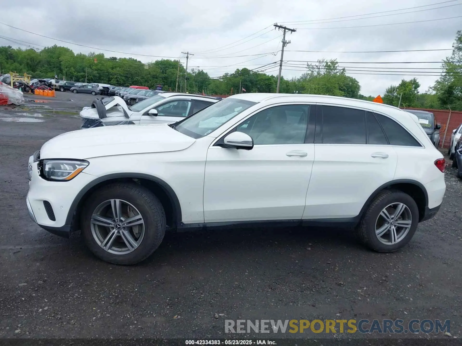 14 fotografías del automóvil dañado W1N0G8EB4NV342798 MERCEDES-BENZ GLC 2022