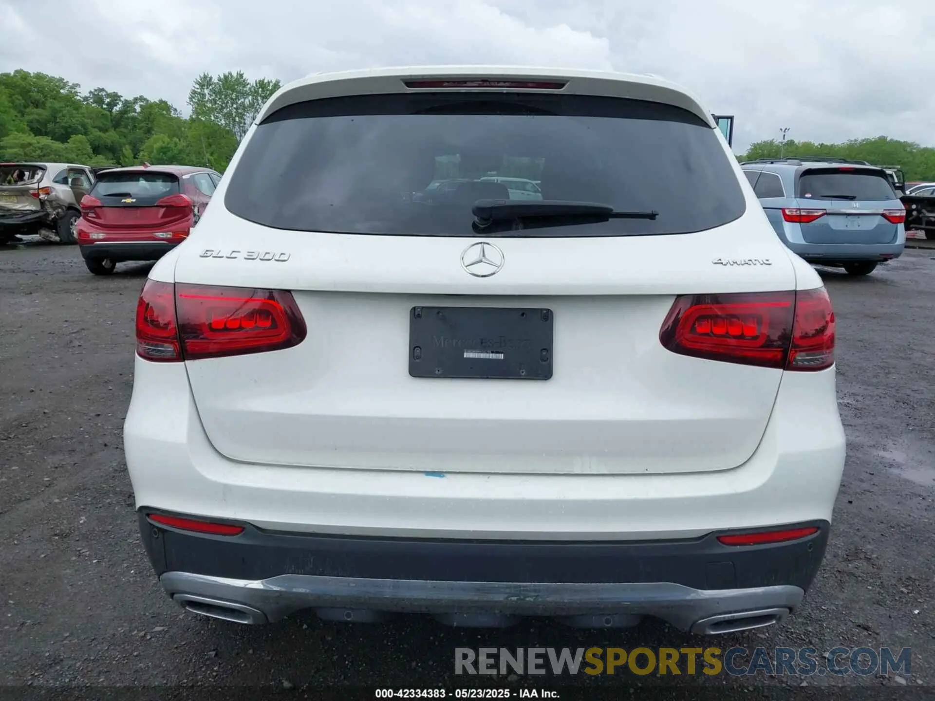 16 fotografías del automóvil dañado W1N0G8EB4NV342798 MERCEDES-BENZ GLC 2022