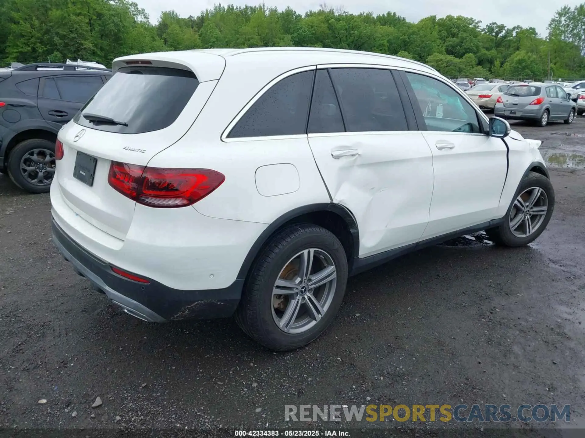 4 fotografías del automóvil dañado W1N0G8EB4NV342798 MERCEDES-BENZ GLC 2022