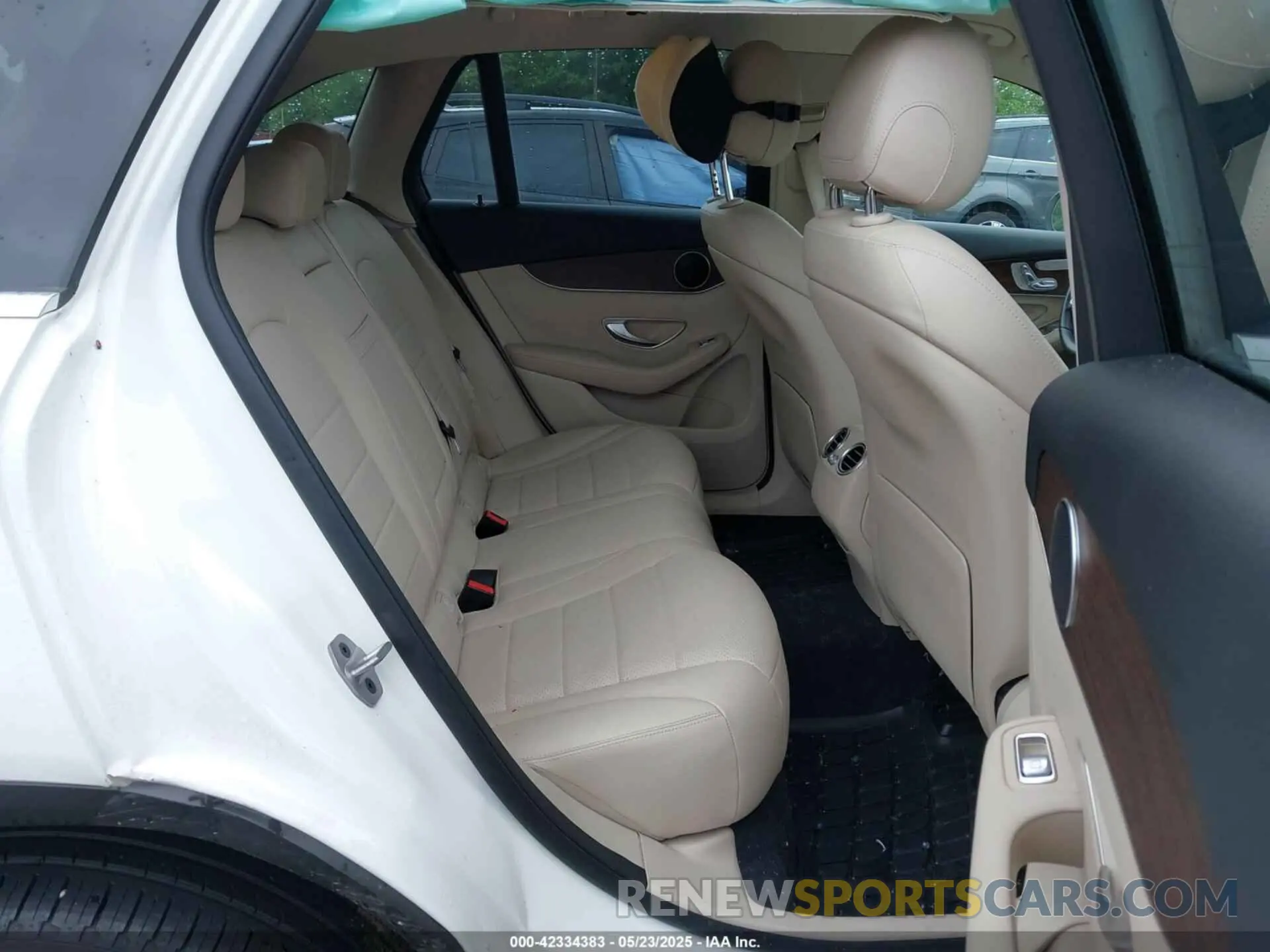 8 fotografías del automóvil dañado W1N0G8EB4NV342798 MERCEDES-BENZ GLC 2022