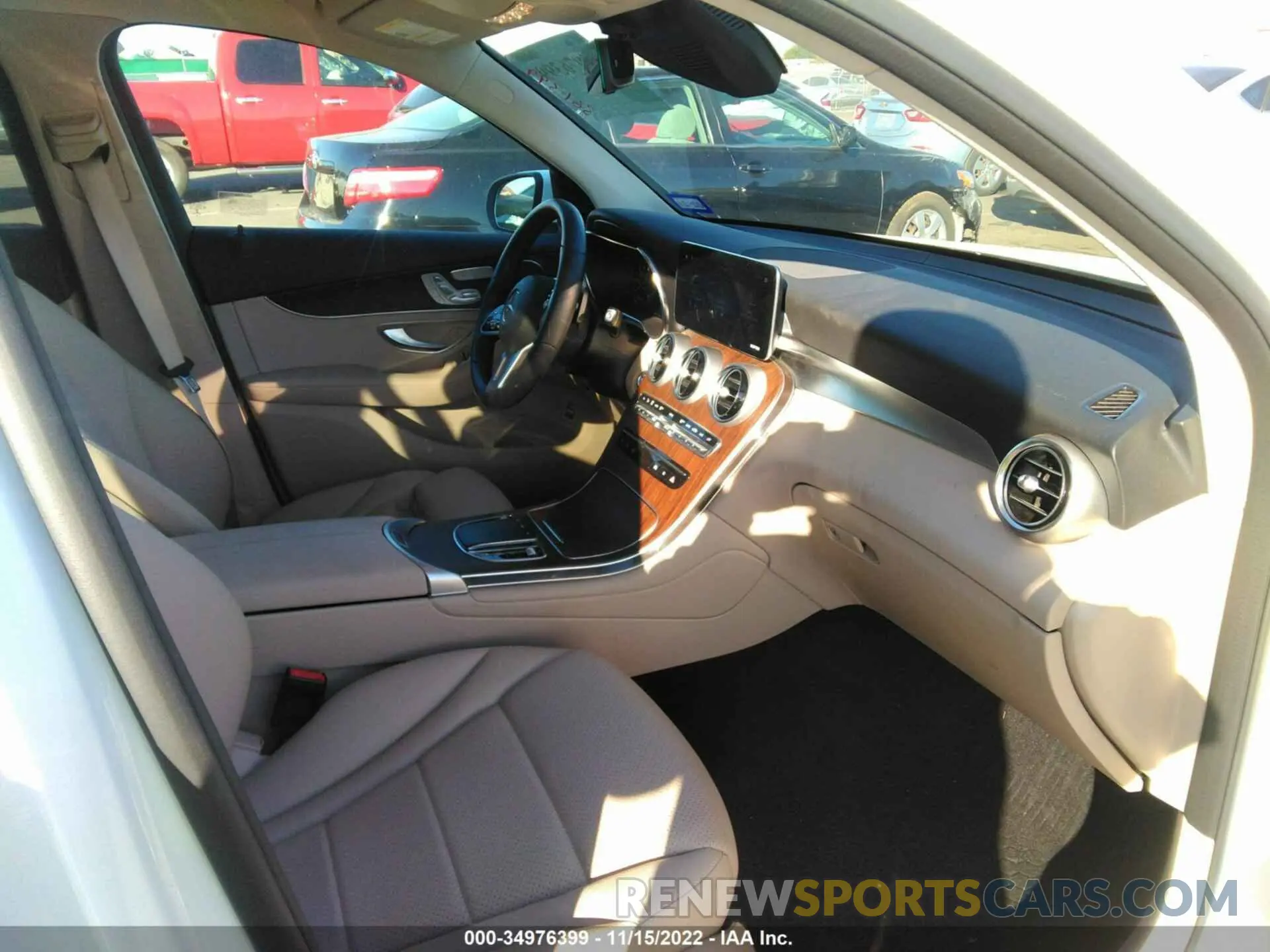 5 fotografías del automóvil dañado W1N0G8EB8NV361399 MERCEDES-BENZ GLC 2022