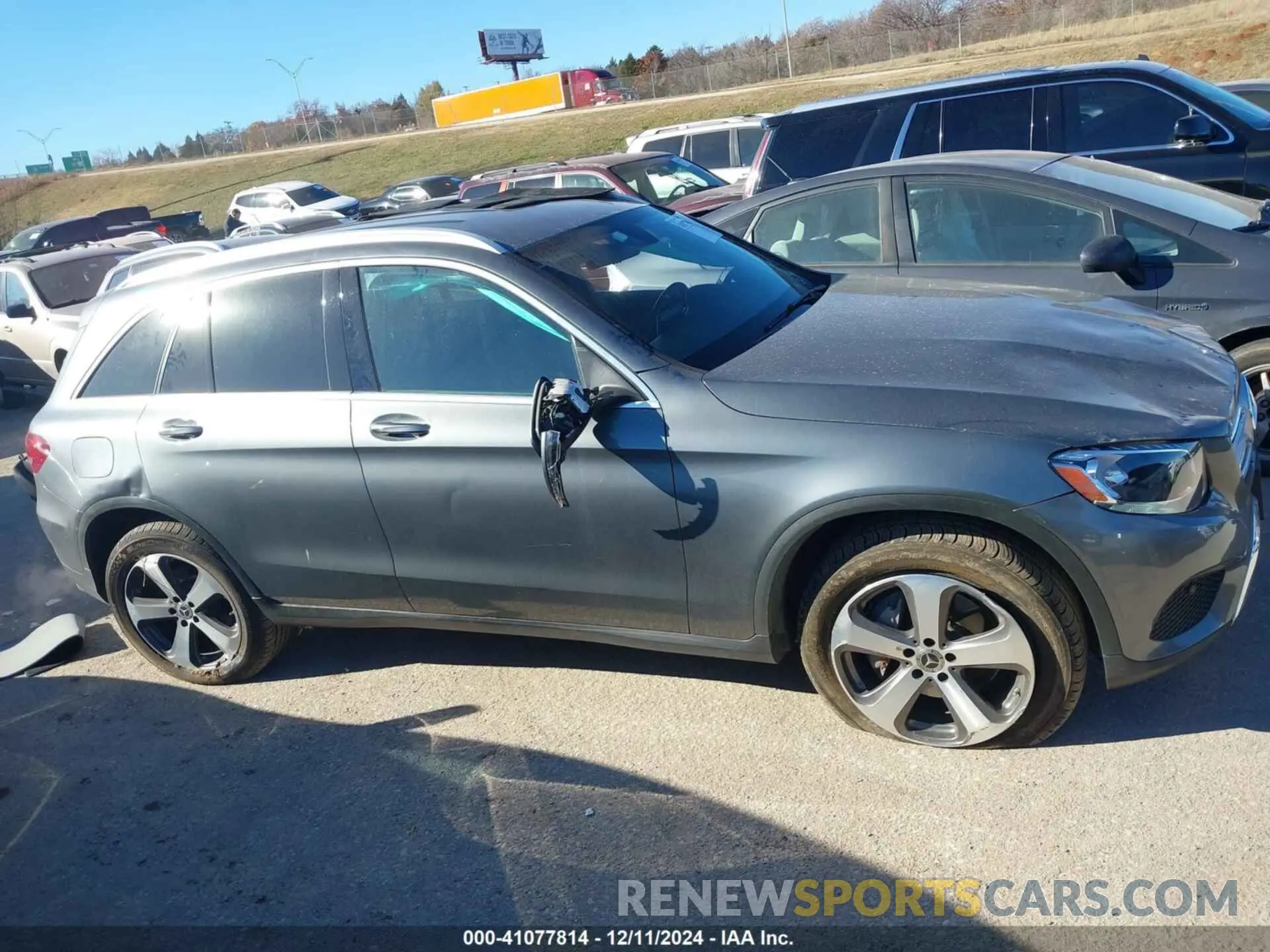 13 fotografías del automóvil dañado WDC0G4JB1KF616657 MERCEDES-BENZ GLC 300 2019