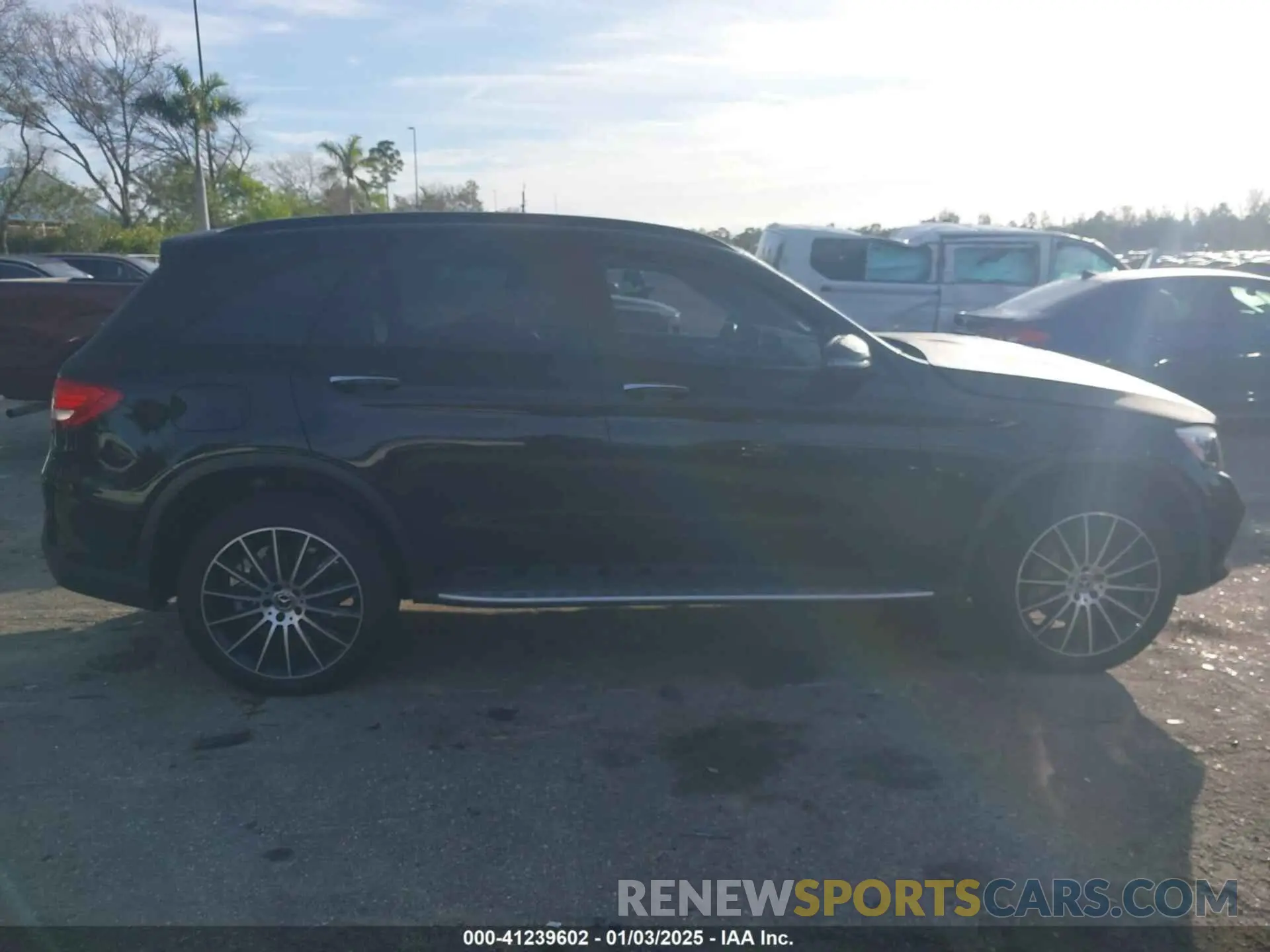 13 fotografías del automóvil dañado WDC0G4JB1KV118674 MERCEDES-BENZ GLC 300 2019