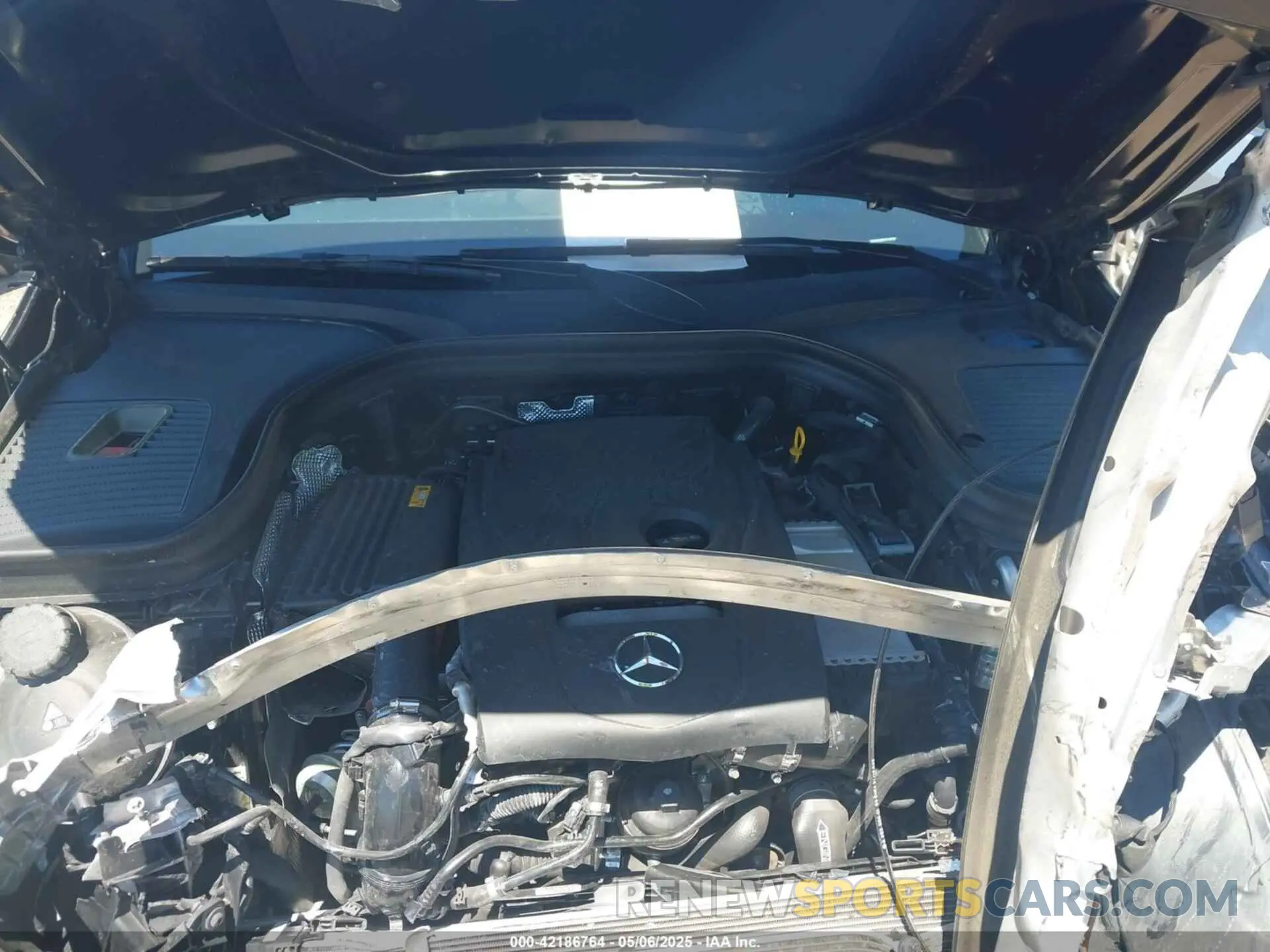 10 fotografías del automóvil dañado WDC0G4JB2KV126704 MERCEDES-BENZ GLC 300 2019
