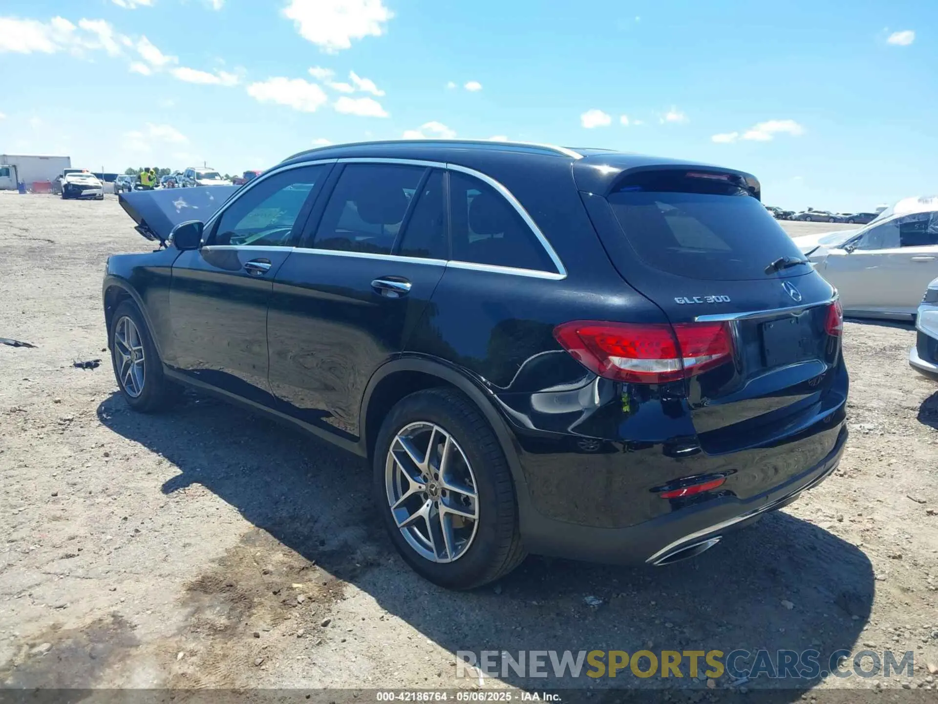 3 fotografías del automóvil dañado WDC0G4JB2KV126704 MERCEDES-BENZ GLC 300 2019