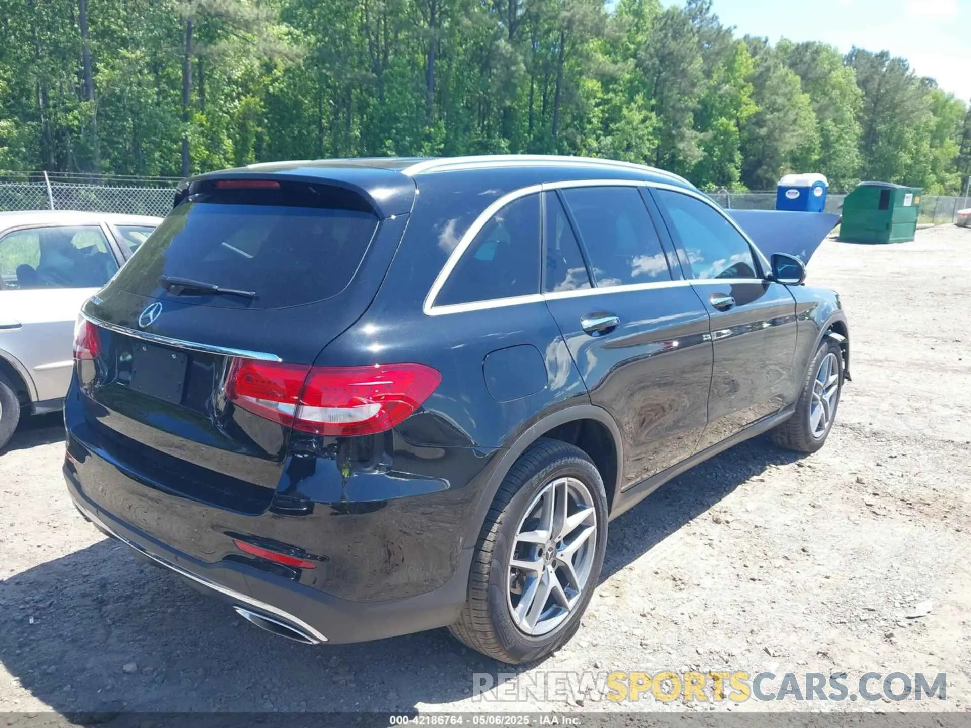 4 fotografías del automóvil dañado WDC0G4JB2KV126704 MERCEDES-BENZ GLC 300 2019