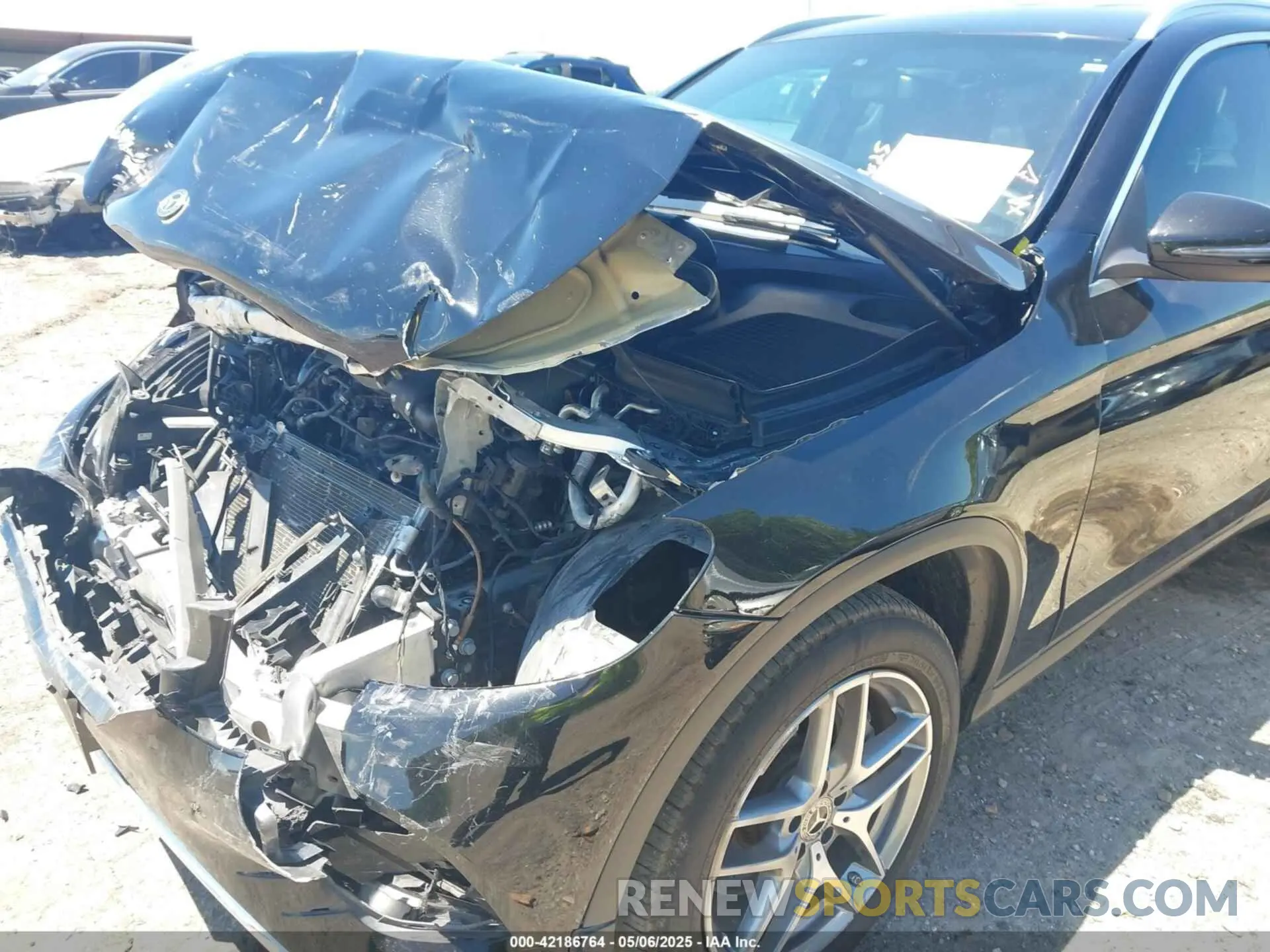 6 fotografías del automóvil dañado WDC0G4JB2KV126704 MERCEDES-BENZ GLC 300 2019