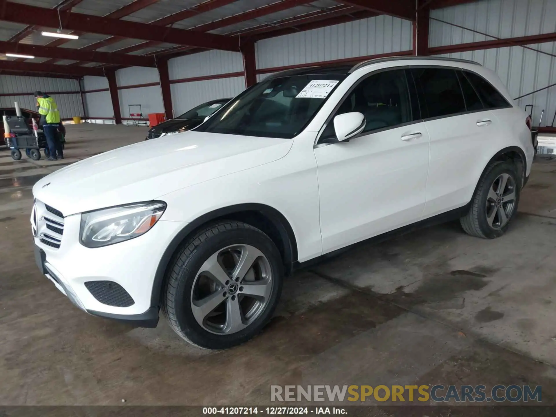 2 fotografías del automóvil dañado WDC0G4JB2KV157306 MERCEDES-BENZ GLC 300 2019