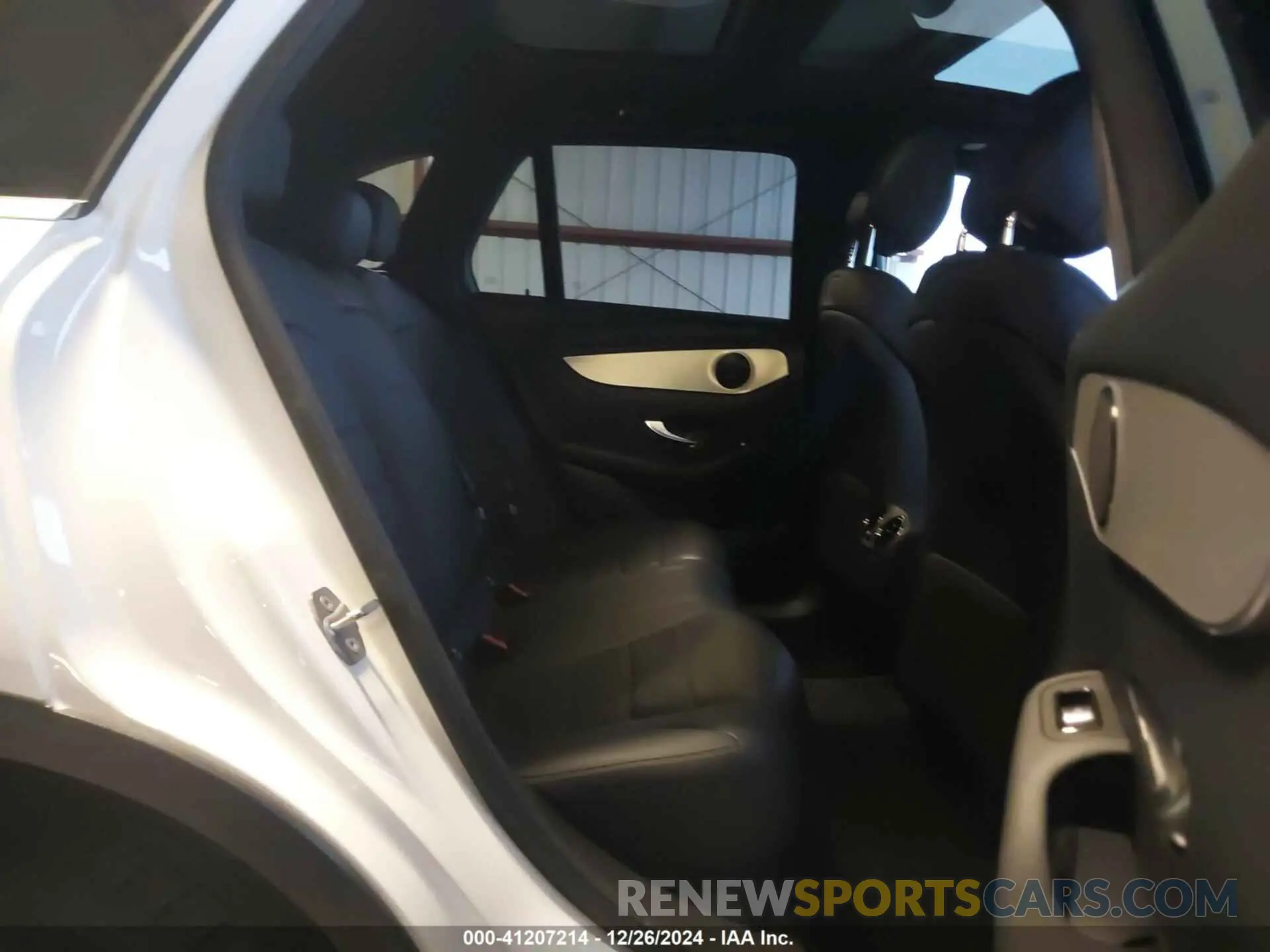 8 fotografías del automóvil dañado WDC0G4JB2KV157306 MERCEDES-BENZ GLC 300 2019