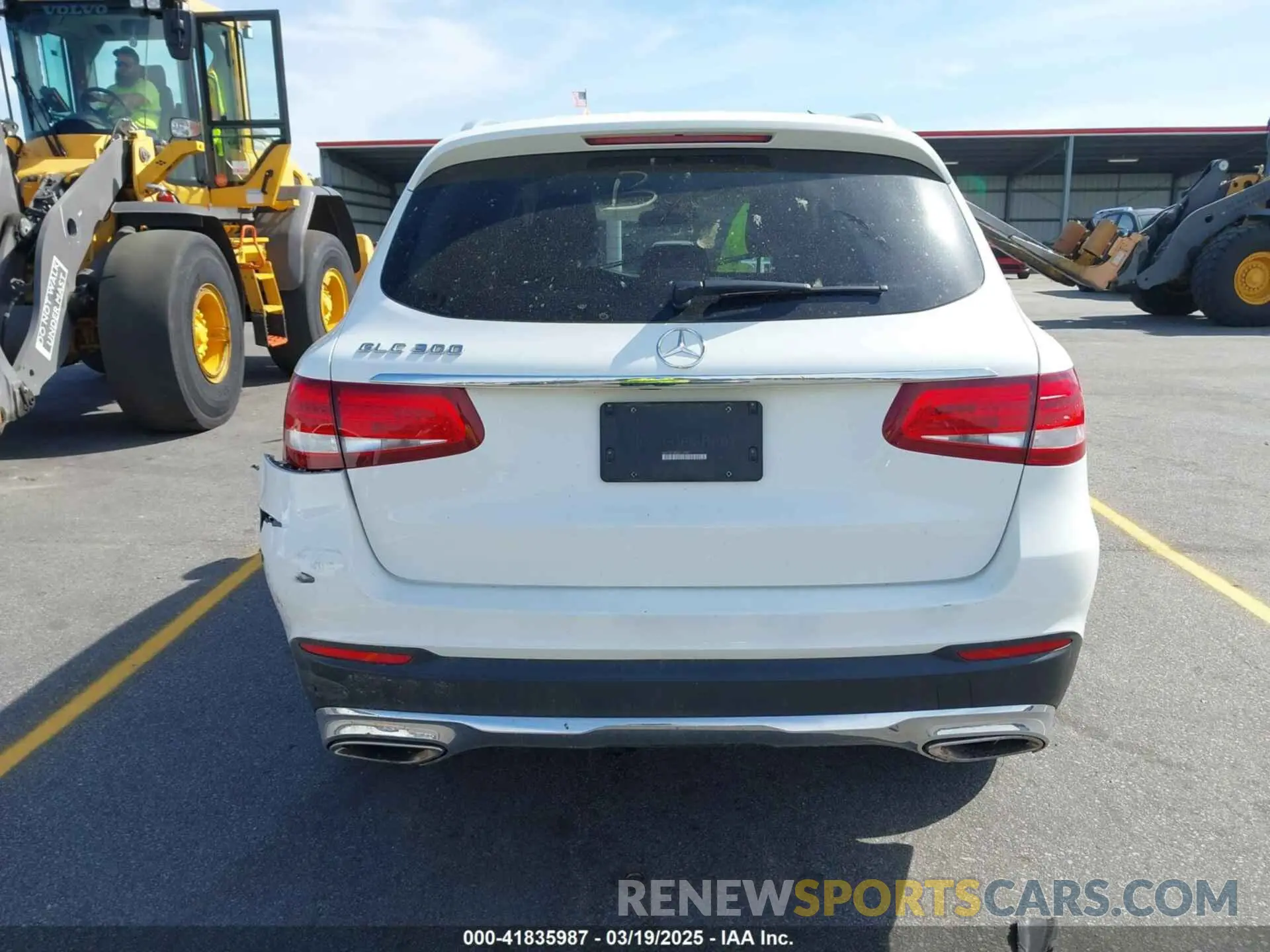 17 fotografías del automóvil dañado WDC0G4JB3KV150851 MERCEDES-BENZ GLC 300 2019