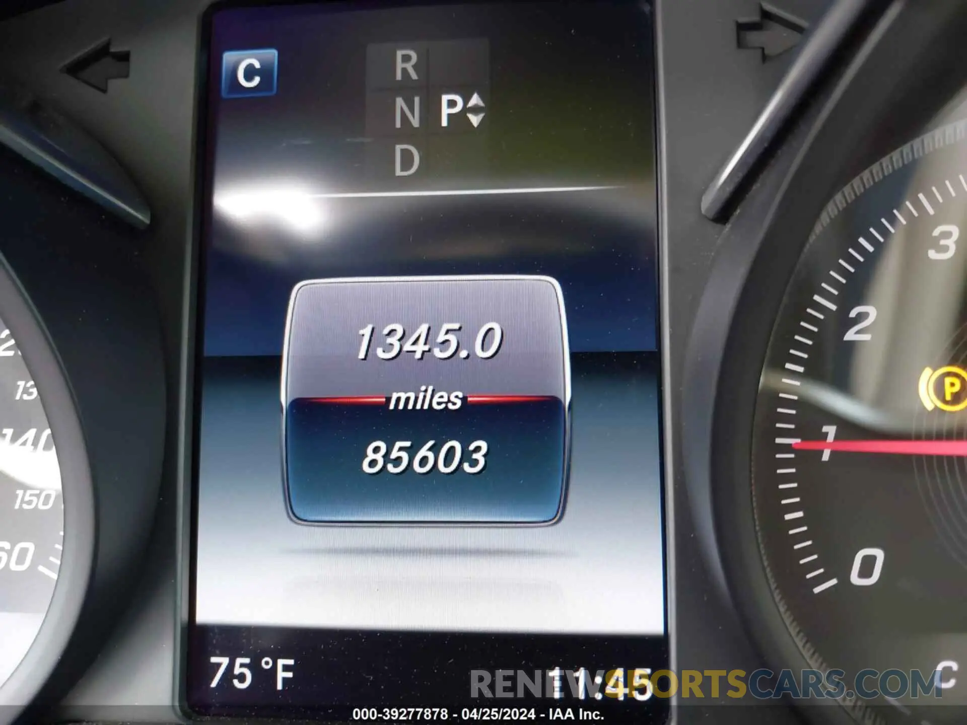 15 fotografías del automóvil dañado WDC0G4JB4KV124548 MERCEDES-BENZ GLC 300 2019