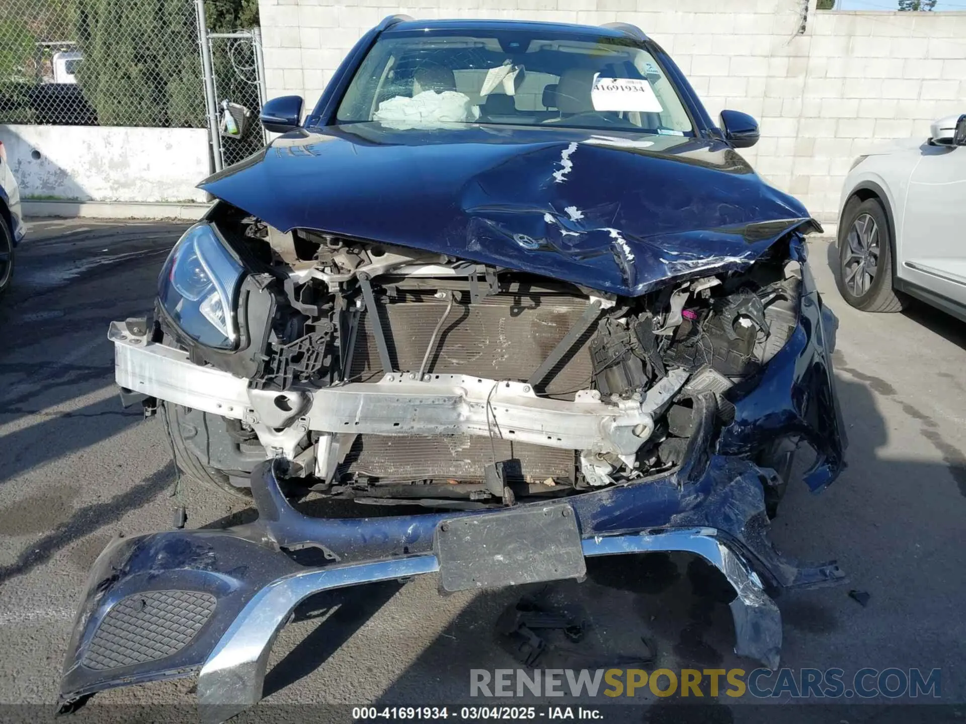 12 fotografías del automóvil dañado WDC0G4JB6KF567472 MERCEDES-BENZ GLC 300 2019