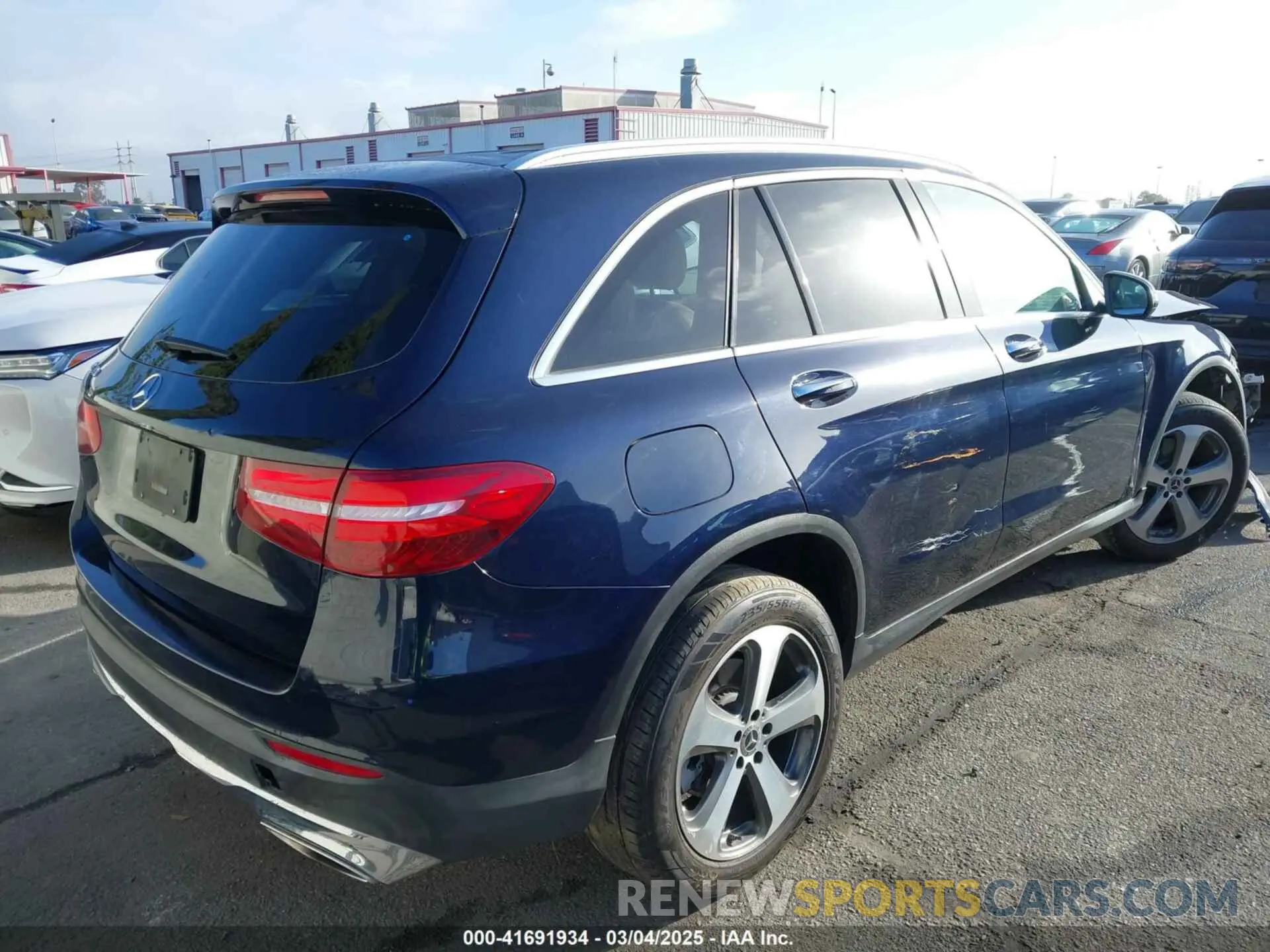 4 fotografías del automóvil dañado WDC0G4JB6KF567472 MERCEDES-BENZ GLC 300 2019