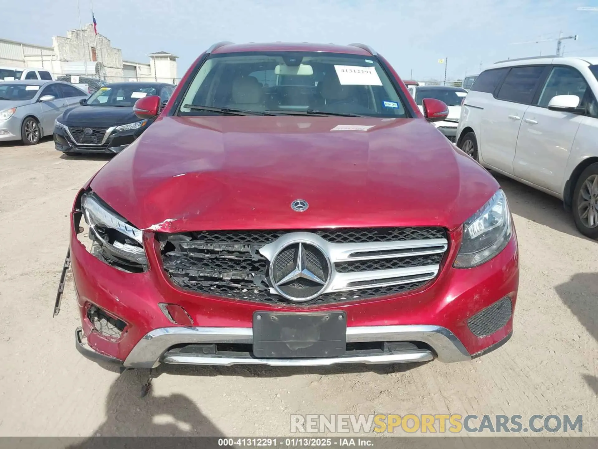 12 fotografías del automóvil dañado WDC0G4JB6KV128942 MERCEDES-BENZ GLC 300 2019