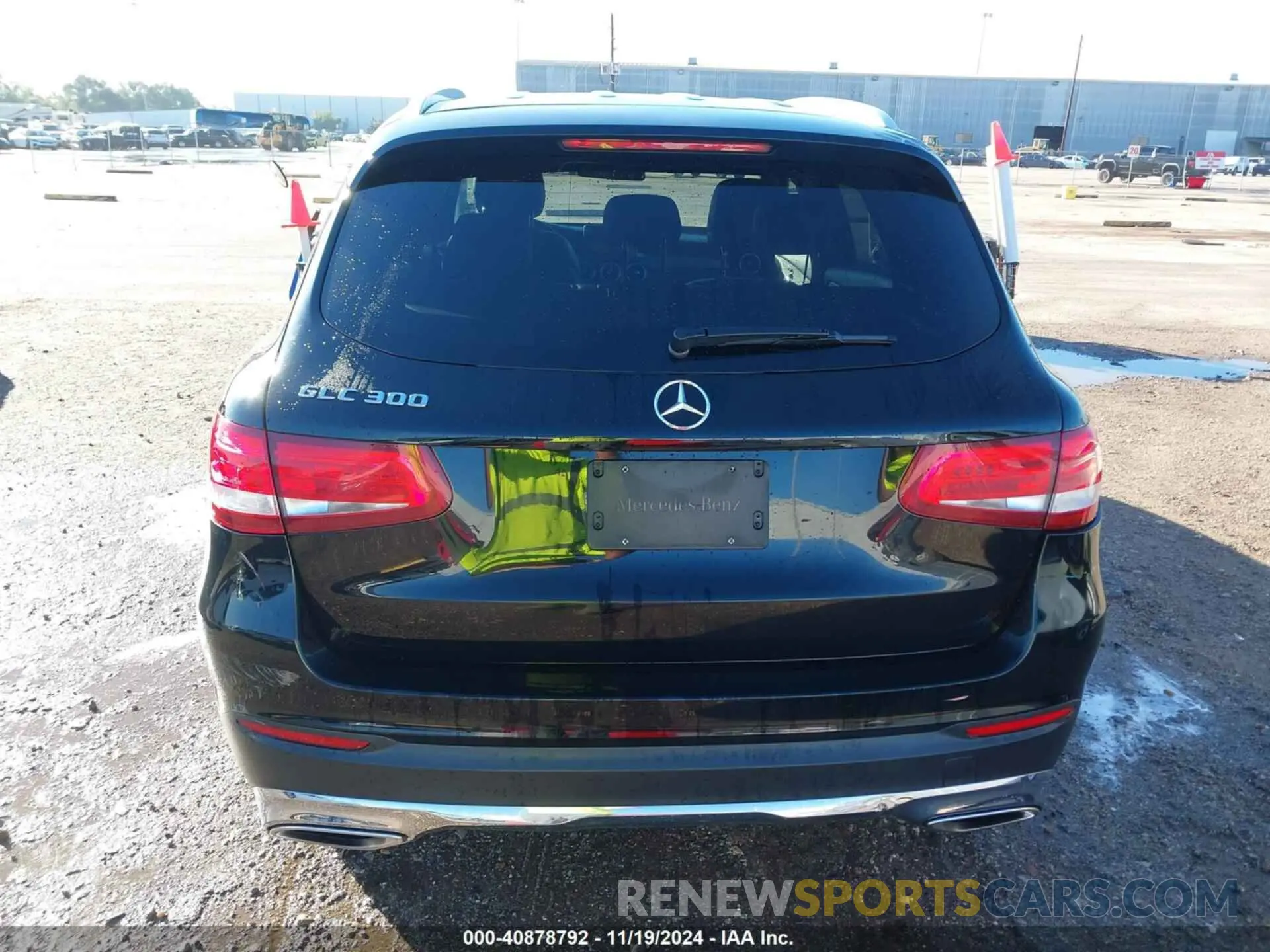 16 fotografías del automóvil dañado WDC0G4JB6KV145868 MERCEDES-BENZ GLC 300 2019