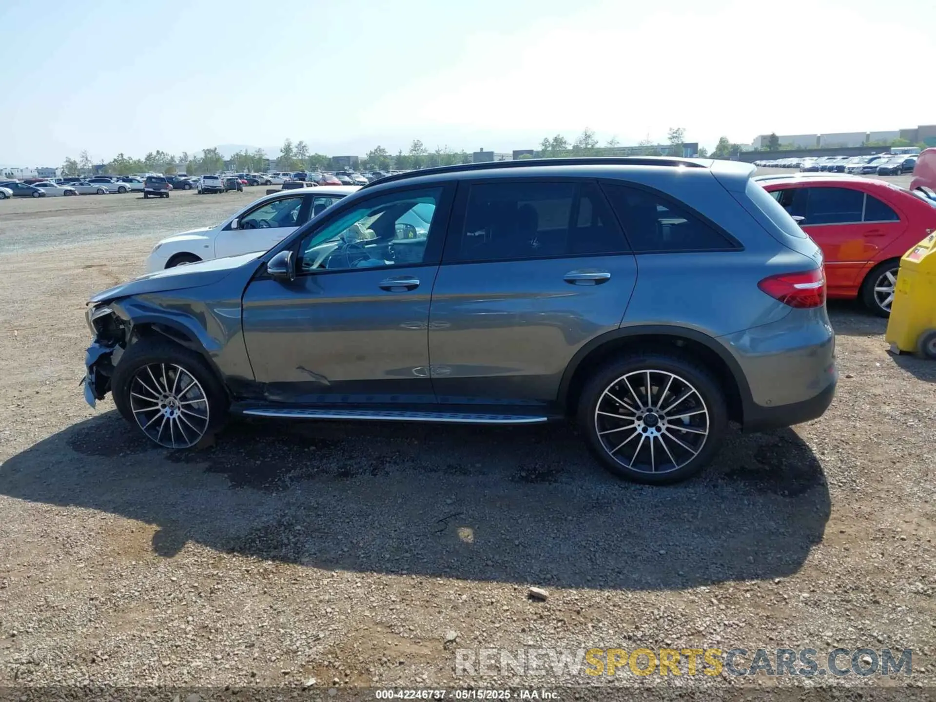 14 fotografías del automóvil dañado WDC0G4JB7KF600401 MERCEDES-BENZ GLC 300 2019