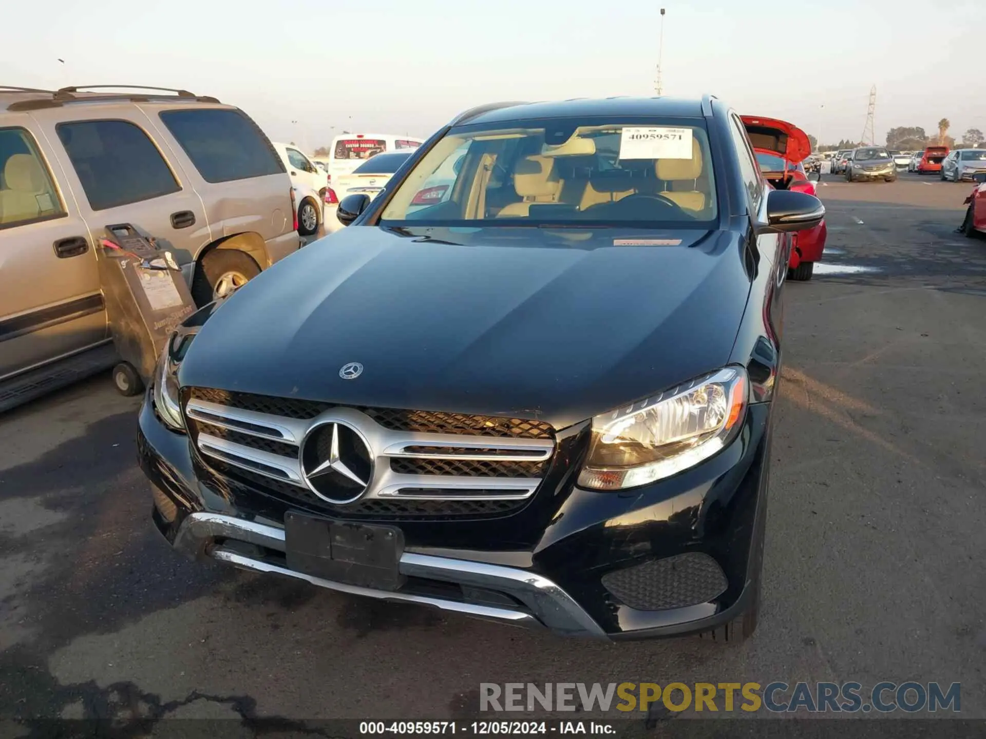 12 fotografías del automóvil dañado WDC0G4JB8KF558661 MERCEDES-BENZ GLC 300 2019