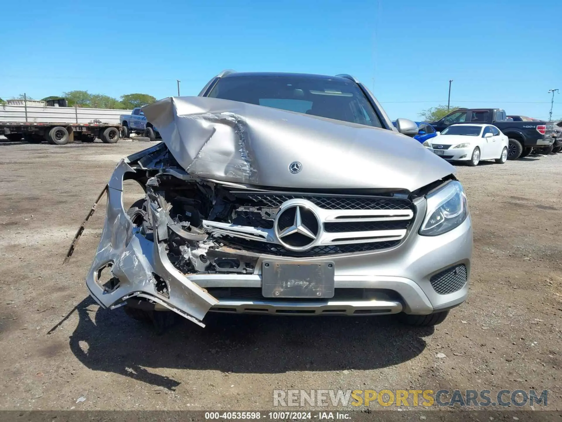 11 fotografías del automóvil dañado WDC0G4JB8KF599386 MERCEDES-BENZ GLC 300 2019