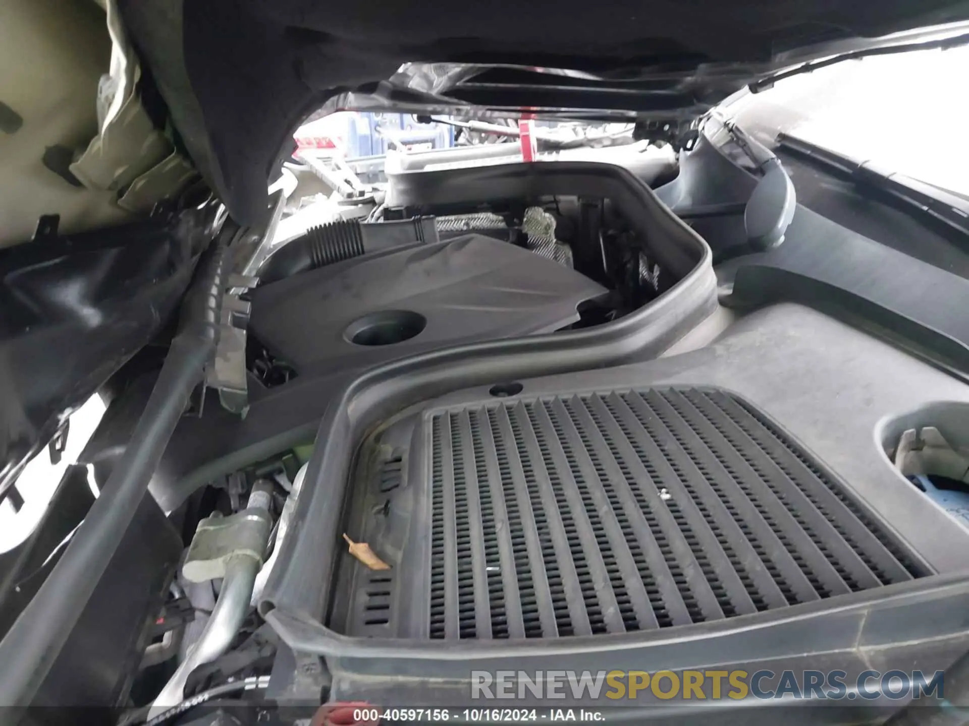 10 fotografías del automóvil dañado WDC0G4JB8KV118607 MERCEDES-BENZ GLC 300 2019