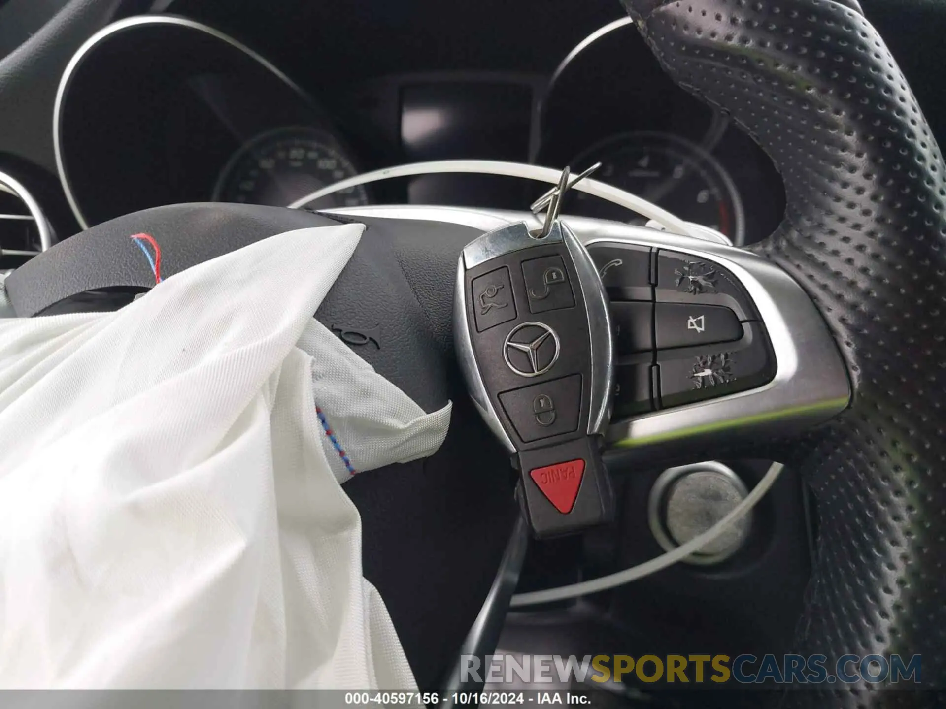 11 fotografías del automóvil dañado WDC0G4JB8KV118607 MERCEDES-BENZ GLC 300 2019