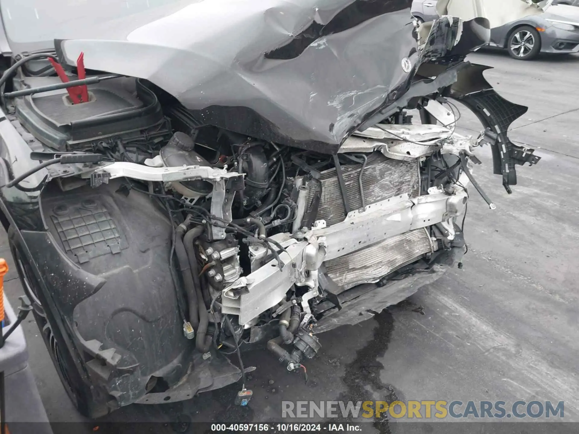 17 fotografías del automóvil dañado WDC0G4JB8KV118607 MERCEDES-BENZ GLC 300 2019