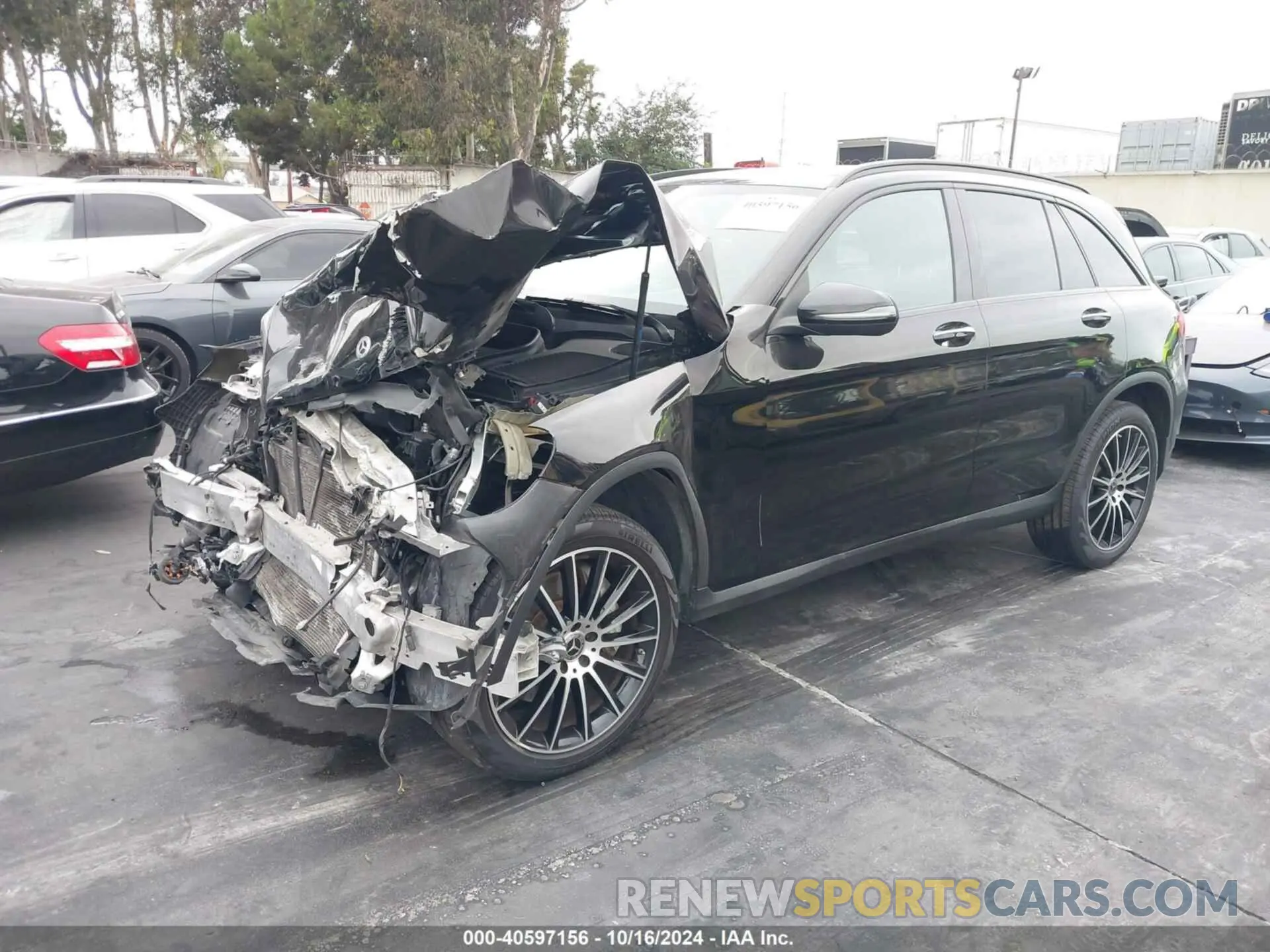 2 fotografías del automóvil dañado WDC0G4JB8KV118607 MERCEDES-BENZ GLC 300 2019