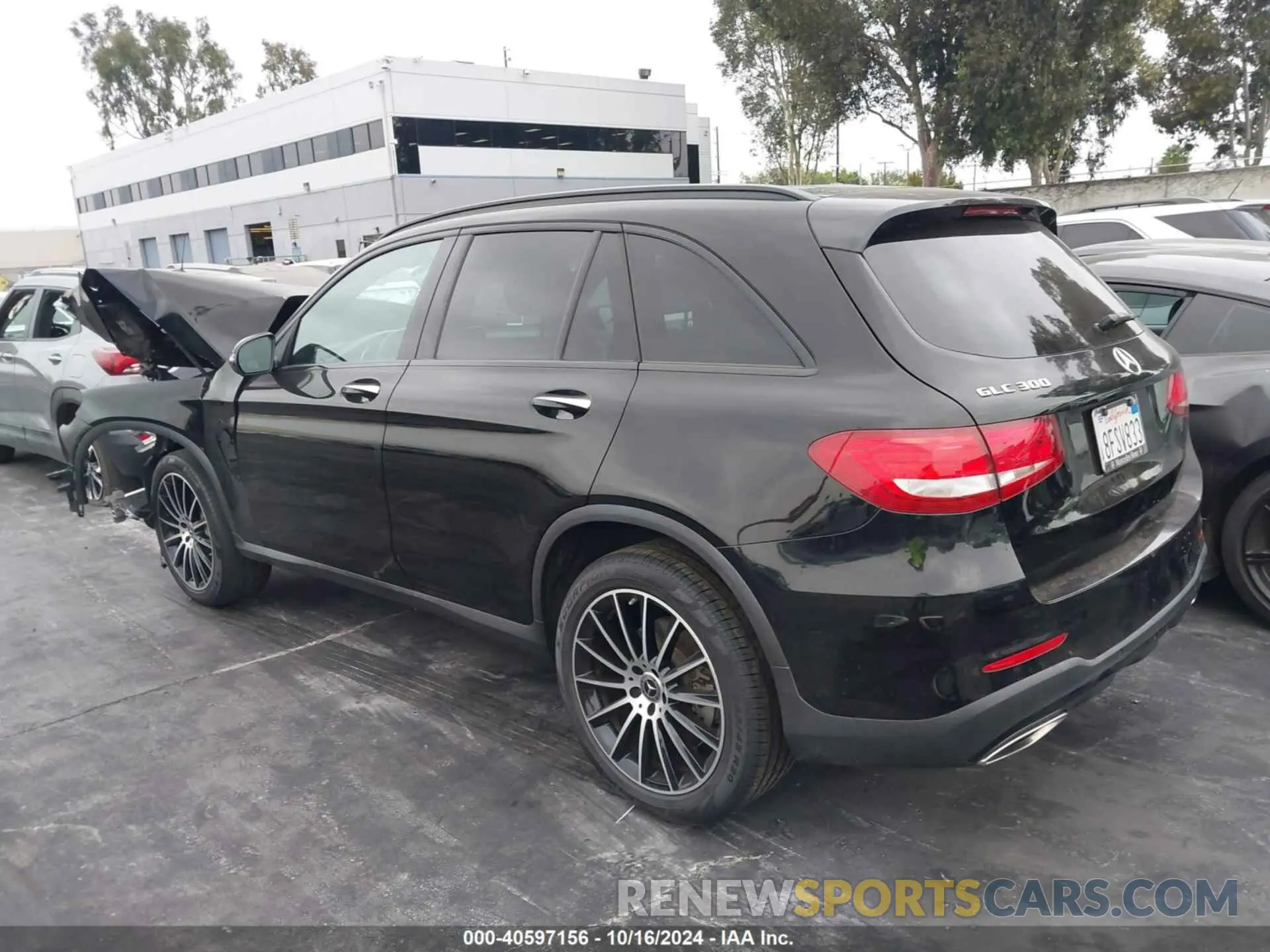 3 fotografías del automóvil dañado WDC0G4JB8KV118607 MERCEDES-BENZ GLC 300 2019