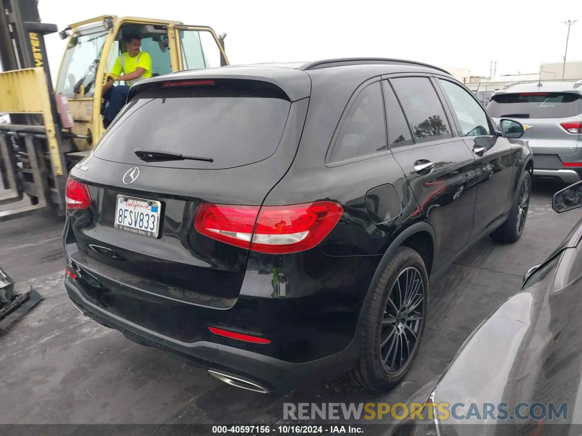 4 fotografías del automóvil dañado WDC0G4JB8KV118607 MERCEDES-BENZ GLC 300 2019