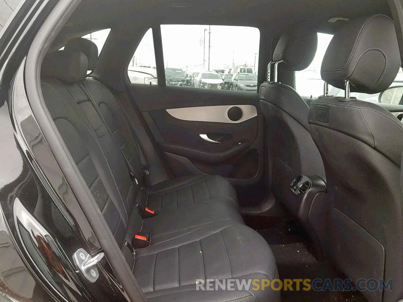 6 fotografías del automóvil dañado WDC0G4JB8KV126903 MERCEDES-BENZ GLC 300 2019