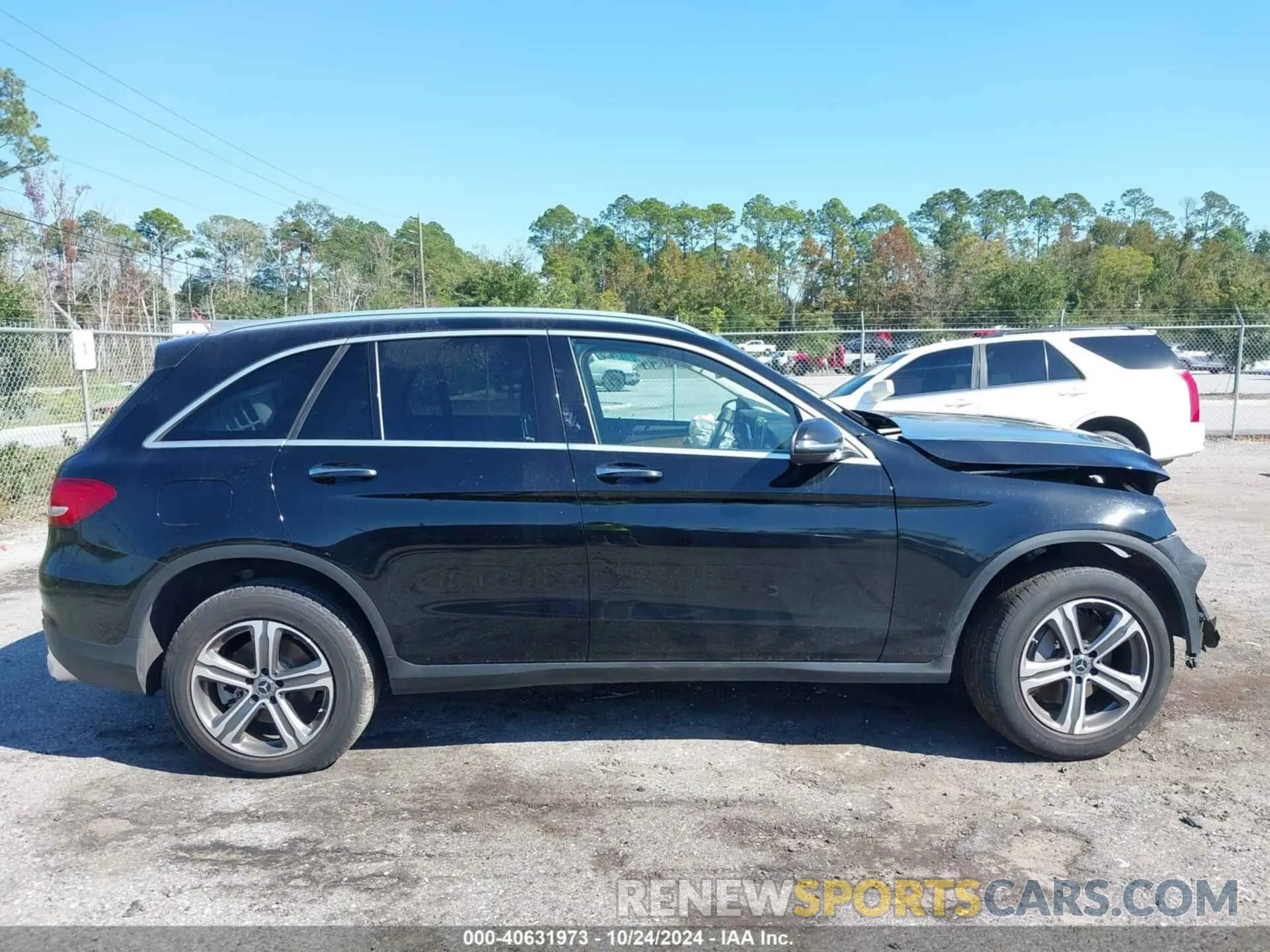 13 fotografías del automóvil dañado WDC0G4JB8KV186549 MERCEDES-BENZ GLC 300 2019