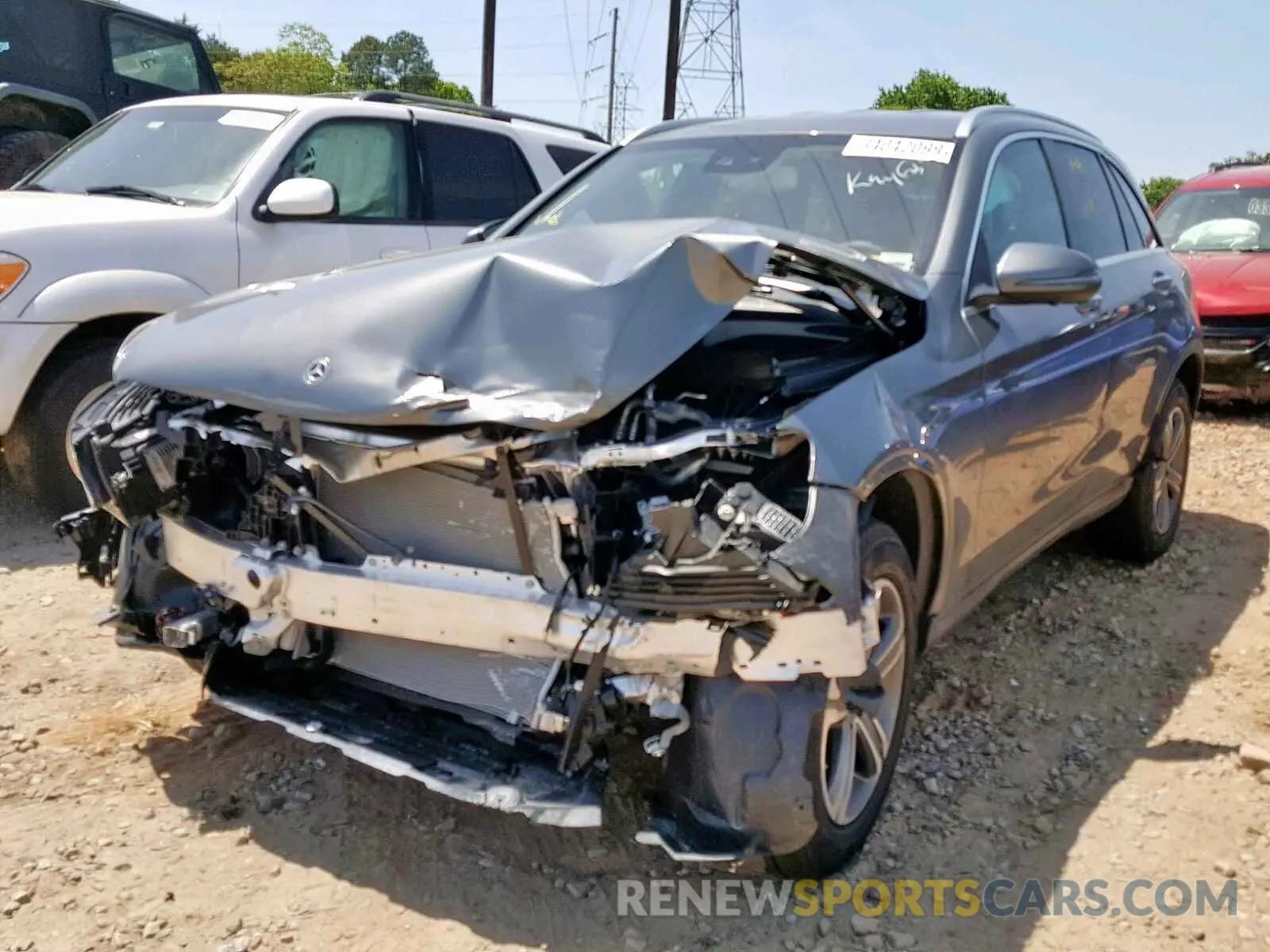 2 fotografías del automóvil dañado WDC0G4JB9KF592155 MERCEDES-BENZ GLC 300 2019